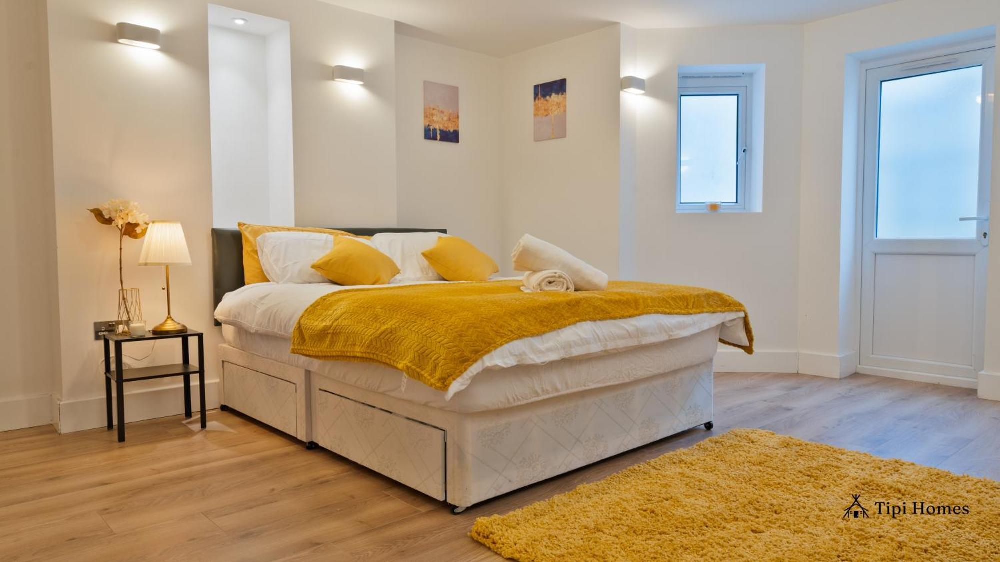 2 Bed 2 Bath, Golders Green, Near Apartment London