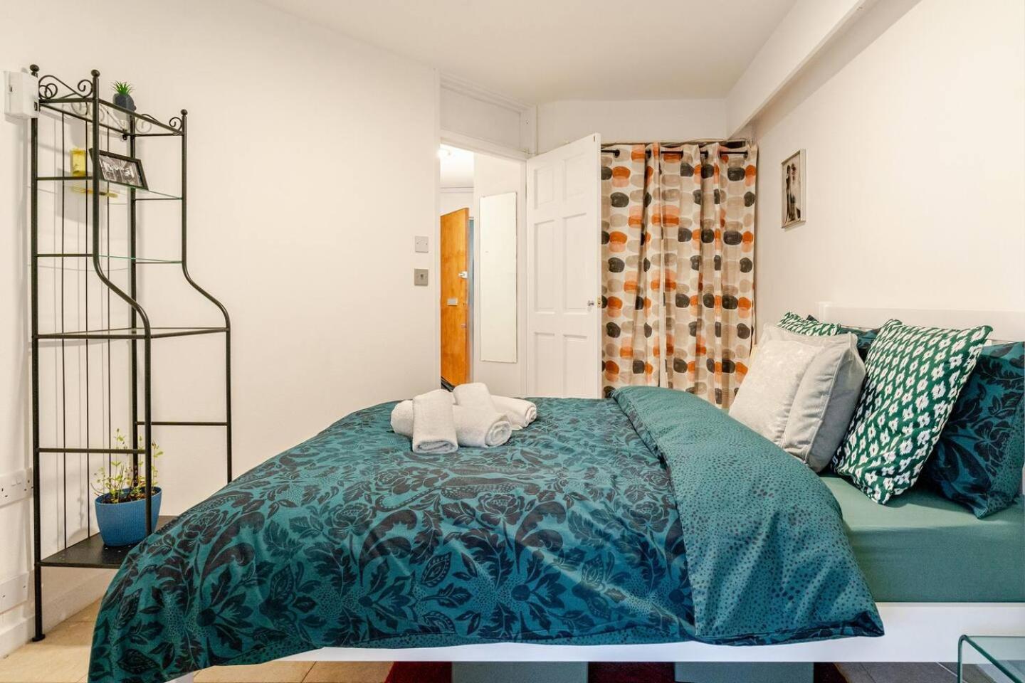 Leilighet Hyde Park - Parking&terrace - 5 Sleeps