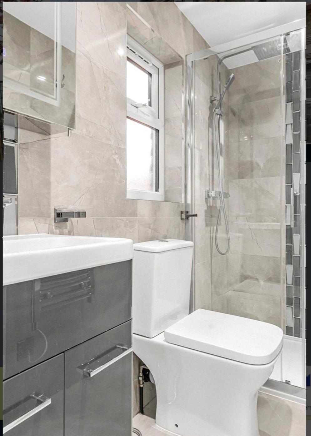 Family Friendly Fully Refurbished 3 Bedroom, 3 Bathroom In Apartment London