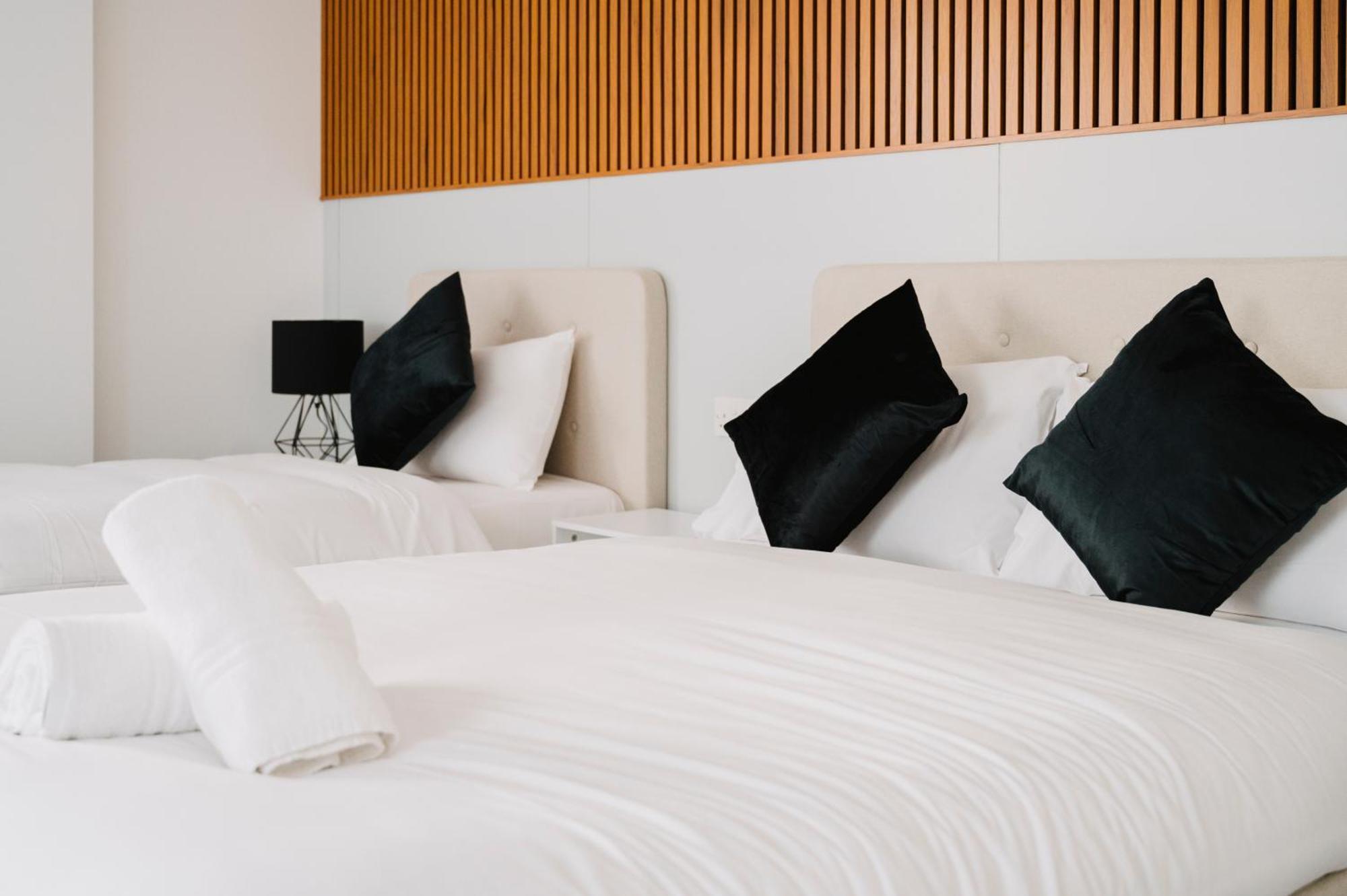 Hotel Wns Skylines Village *