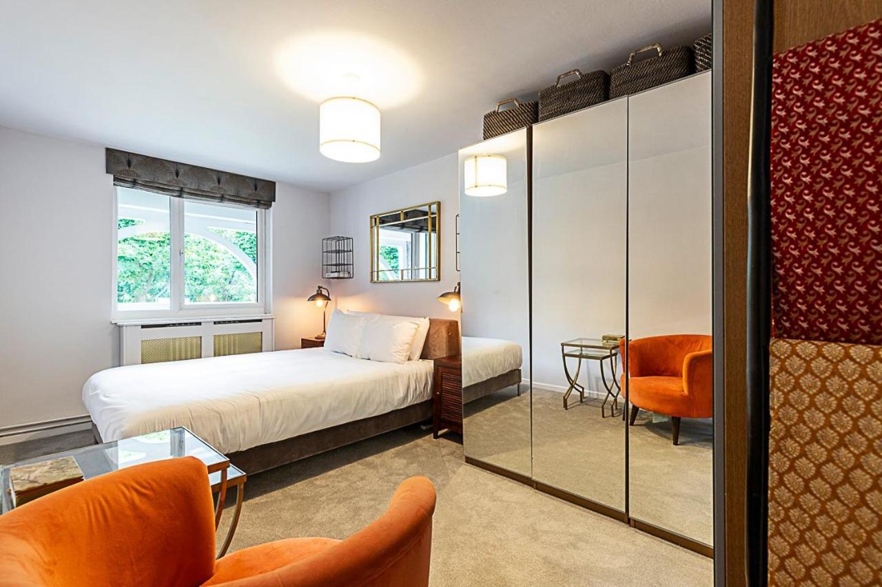 Bright Stepney Nest Apartment London
