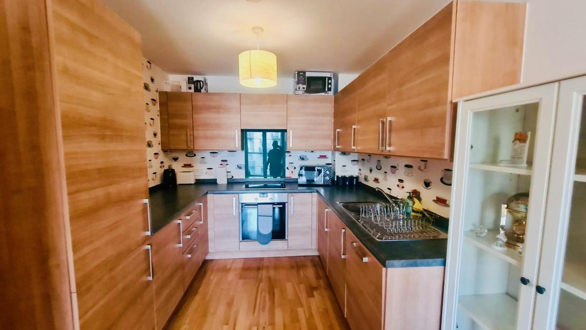 Luxury 1 Bed Flat At Wembleypark * London