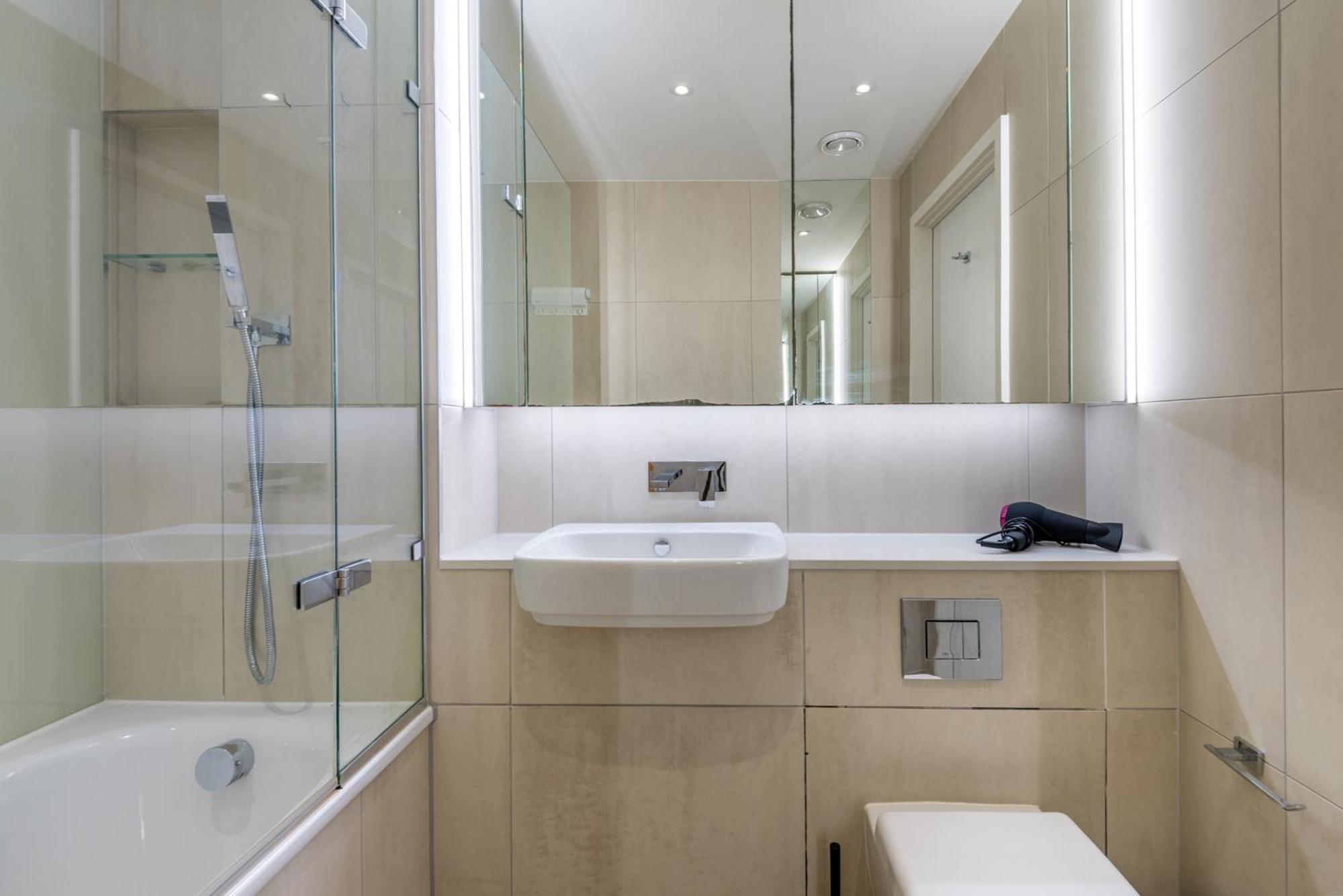 Alto - Modern Comfort & Prime Location Apartment *