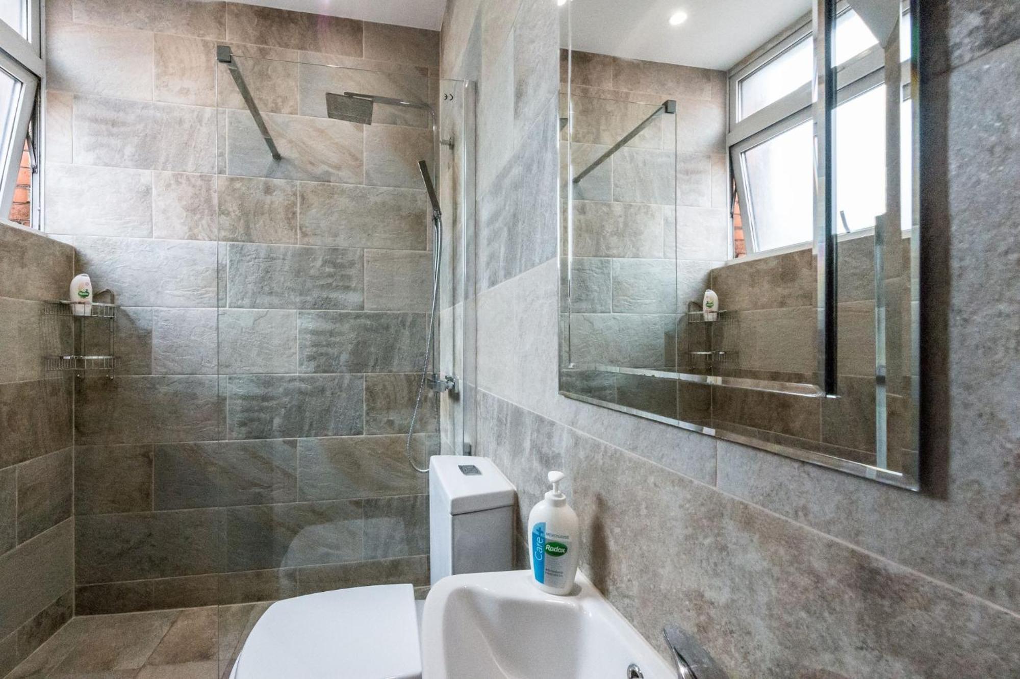 Stylish Apartment,12 Minutes Tube To Oxford Street,central London,ac,free Wifi Apartment London