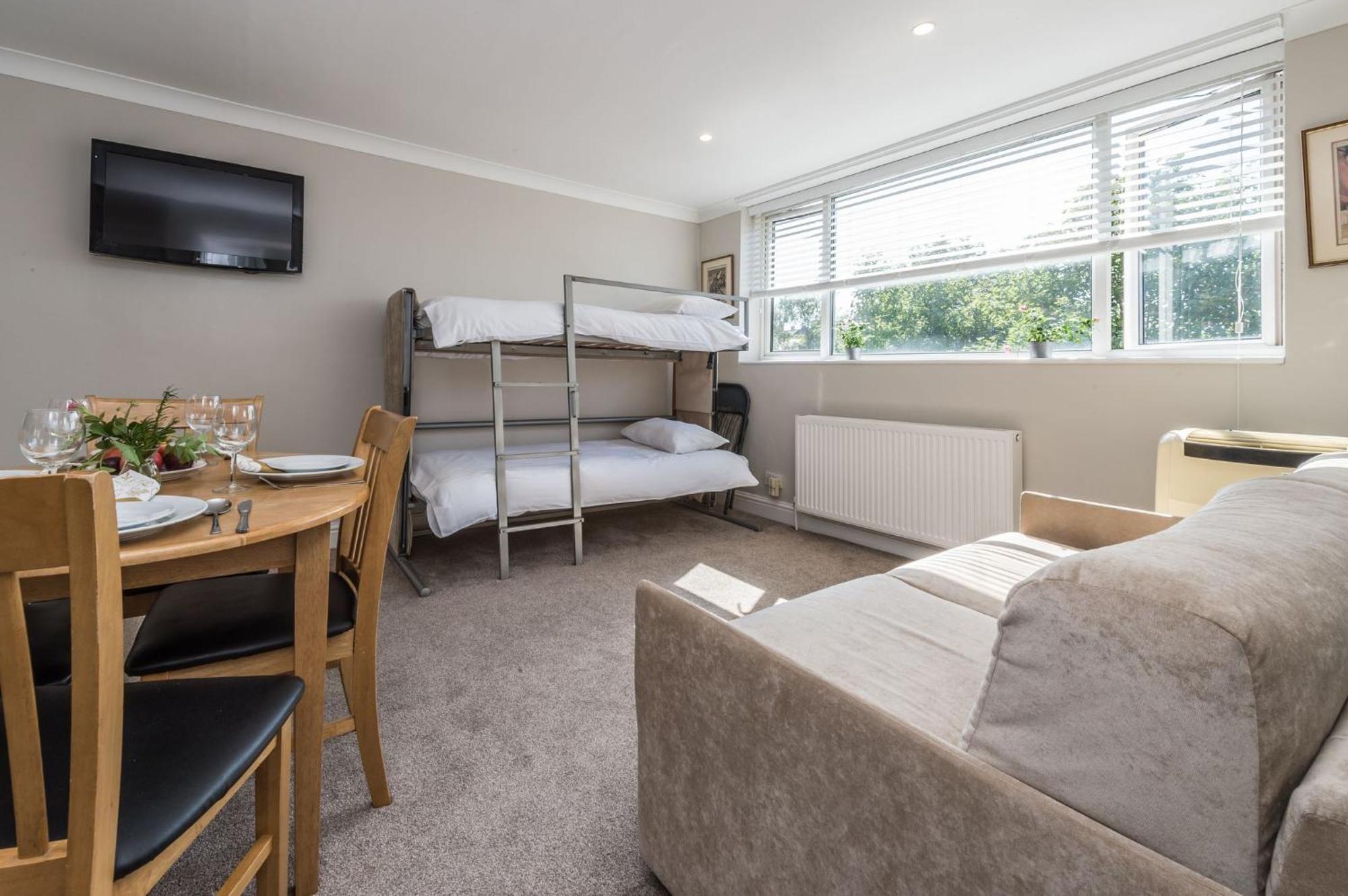 Stylish Apartment,12 Minutes Tube To Oxford Street,central London,ac,free Wifi Apartment