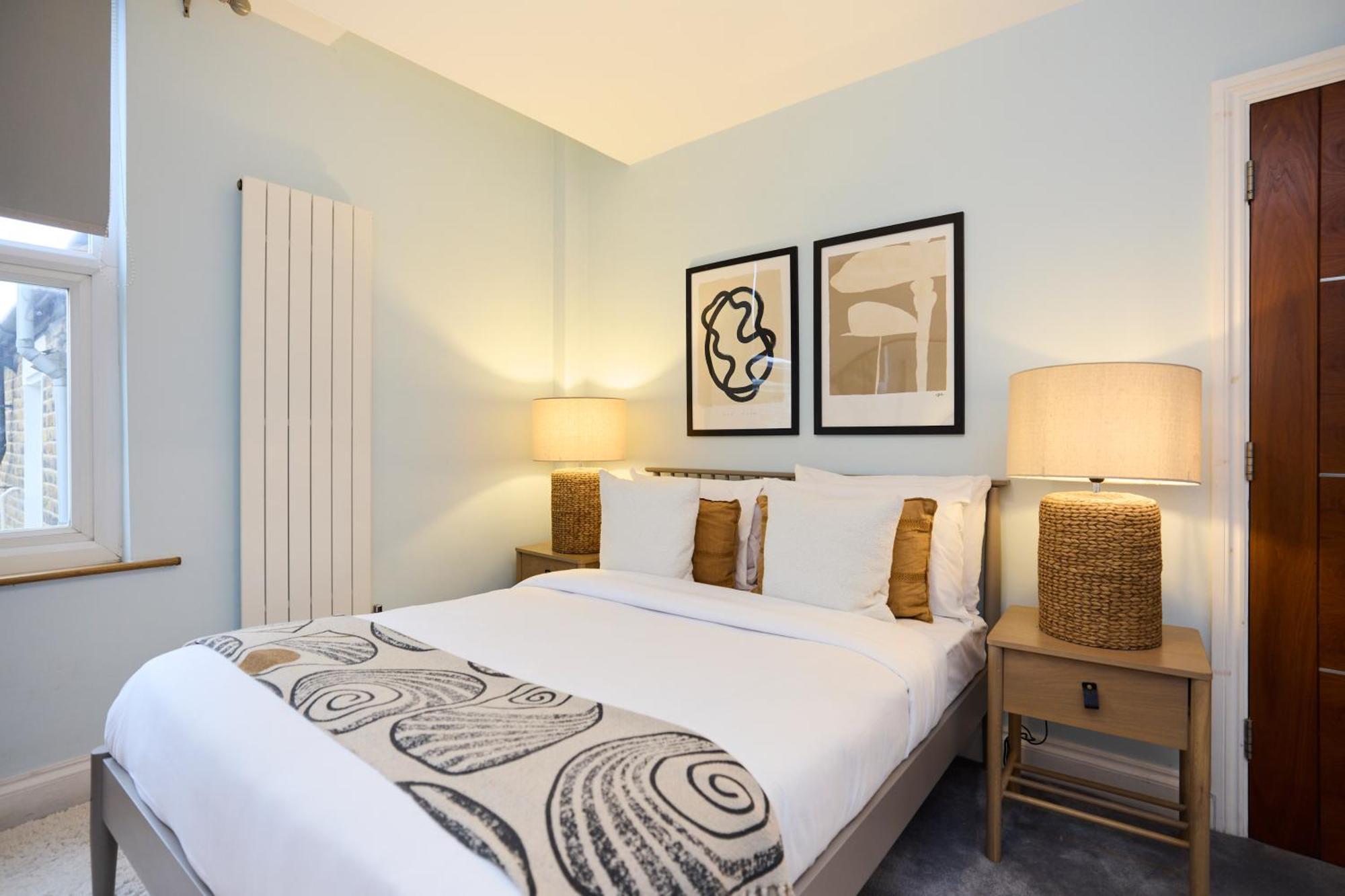 The Kensal Place - Modish 2bdr Flat With Study Appartement Londen