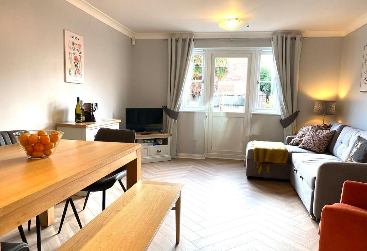 Villa Your From Near Excel Private Parking *