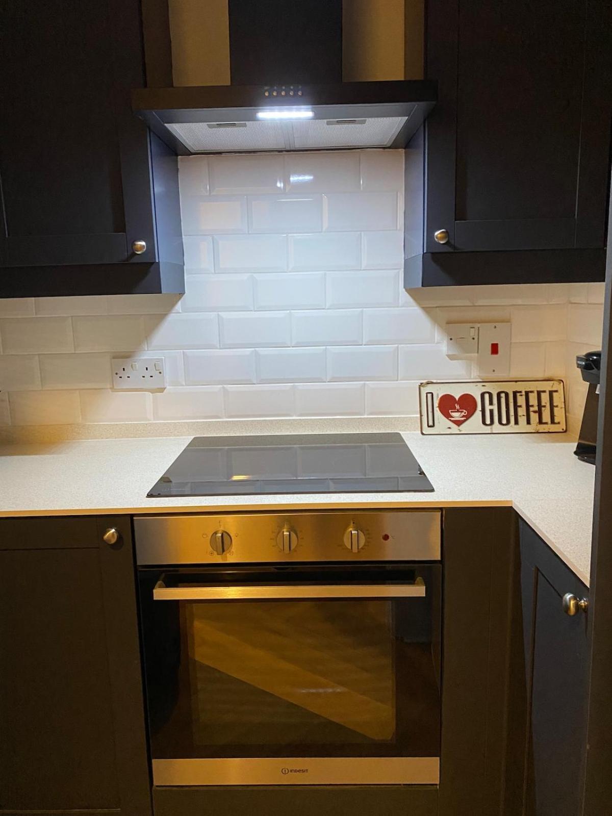 Your From Near Excel Private Parking Villa *