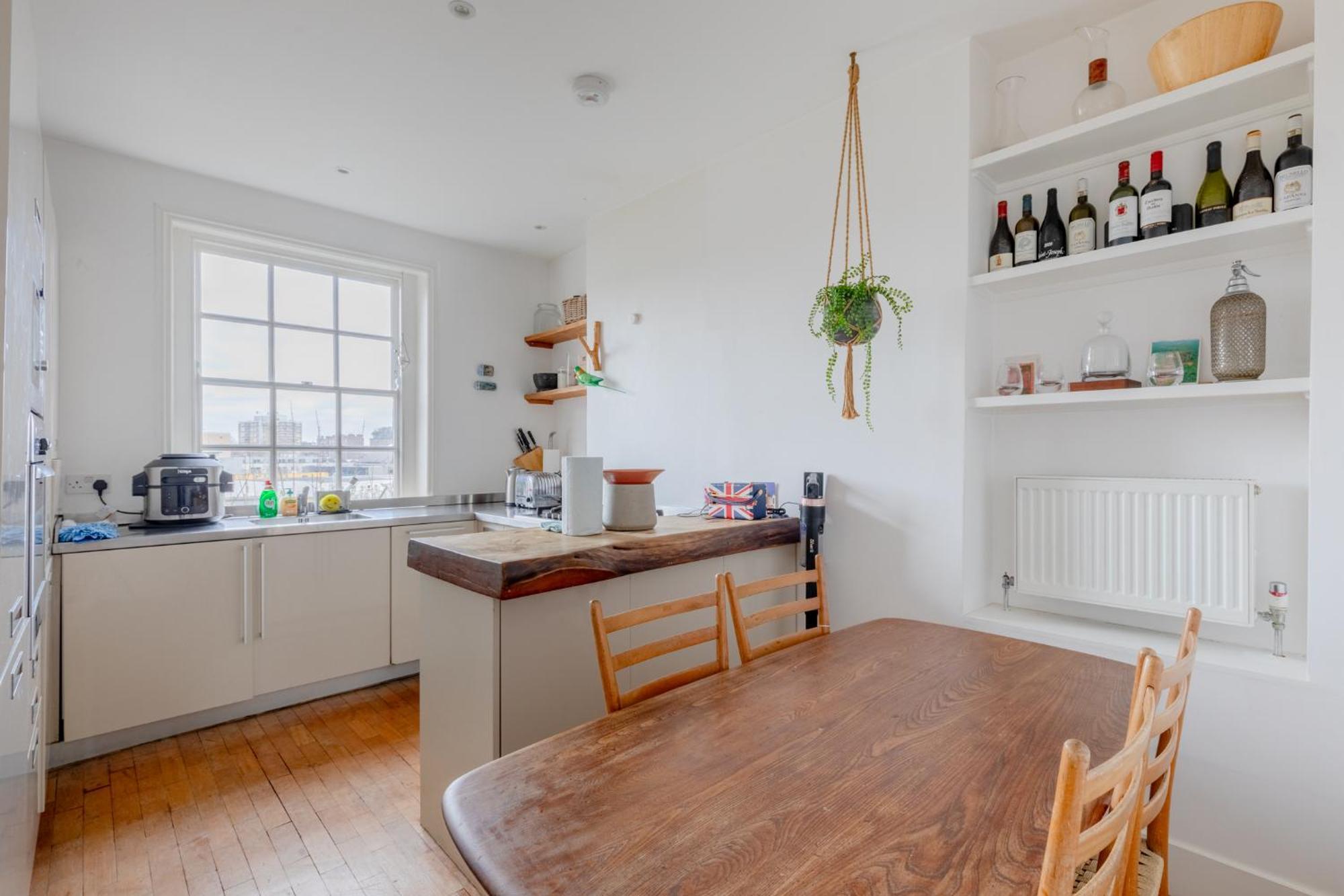 Elegant 2bd Flat Near Regent's Park Apartment *