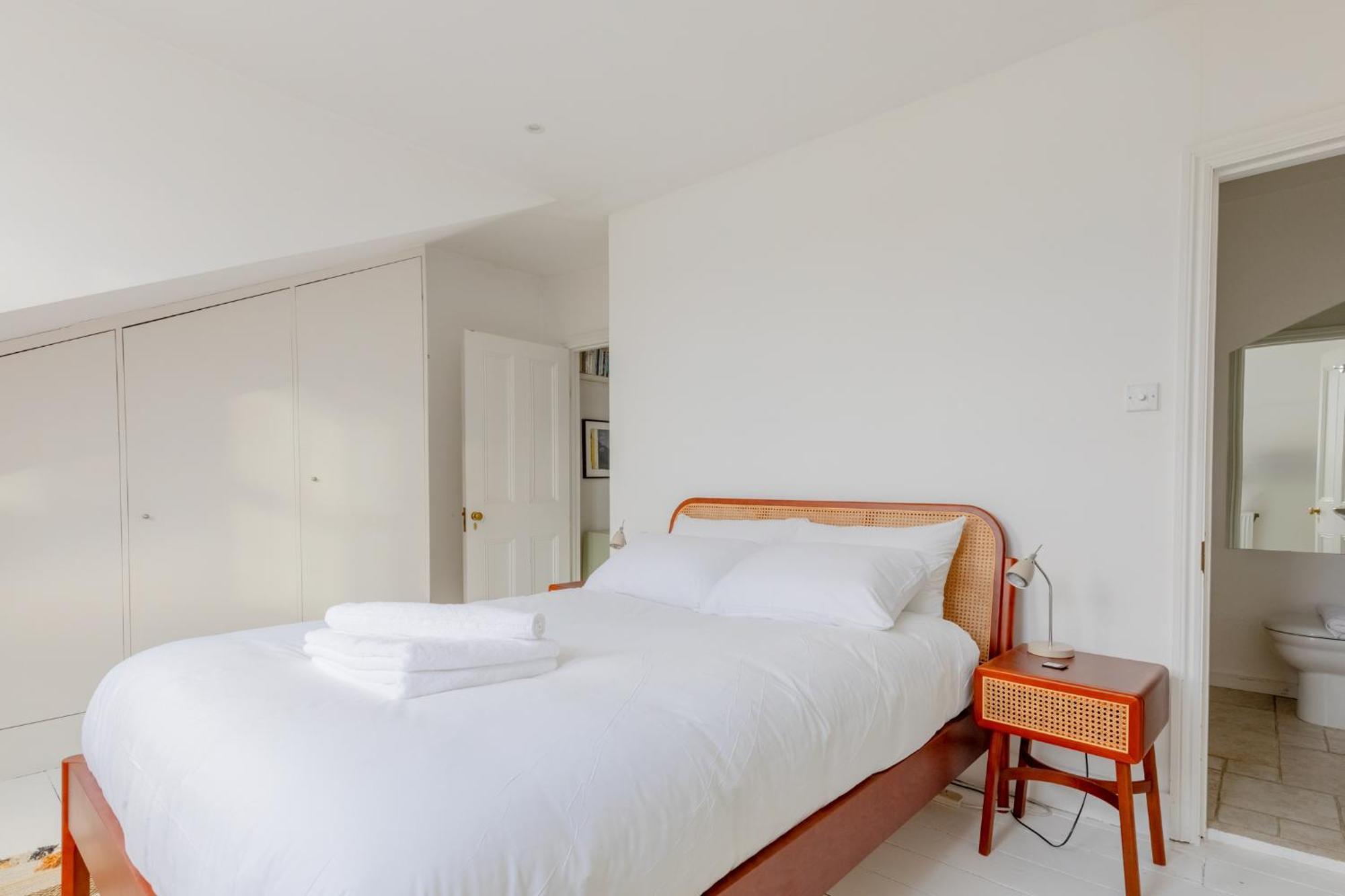 Elegant 2bd Flat Near Regent's Park Apartment London