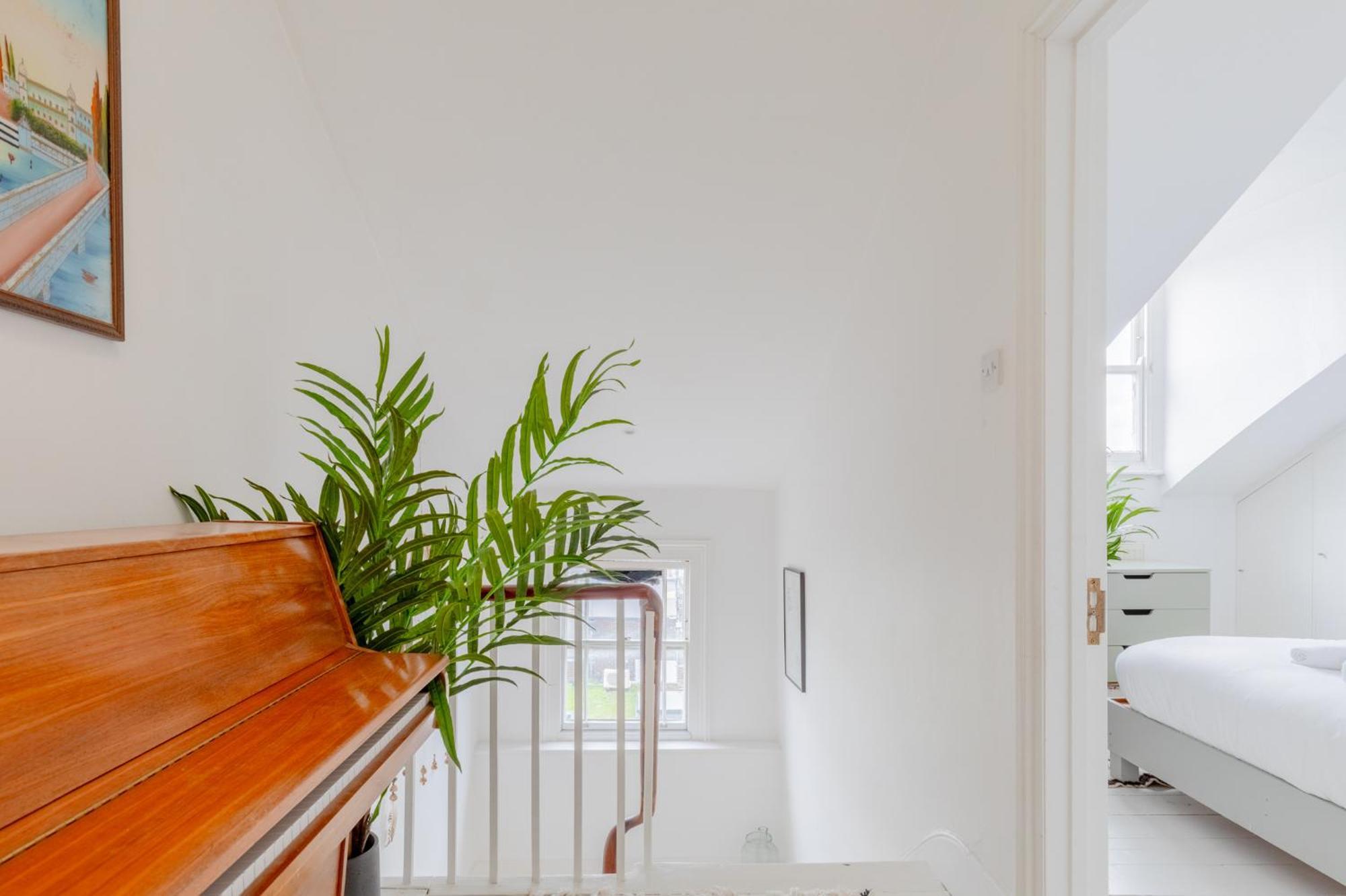 Elegant 2bd Flat Near Regent's Park Apartment