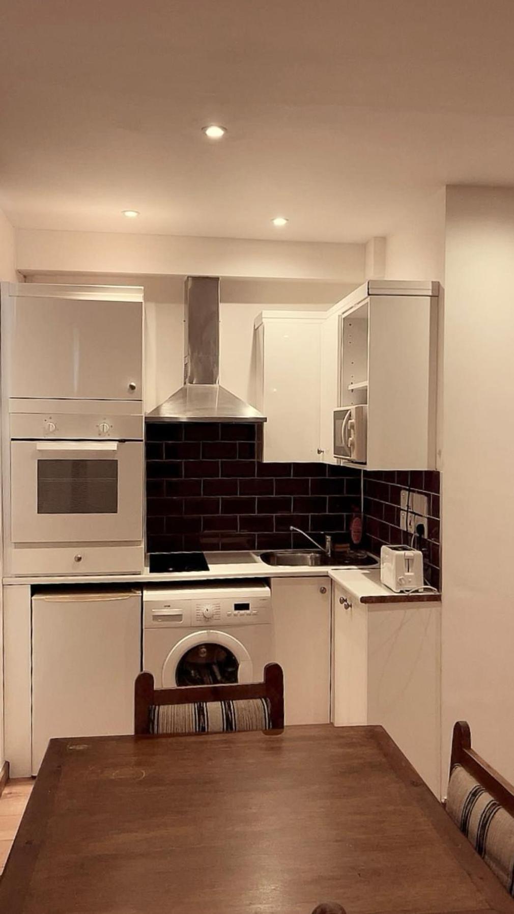 Smart Homes * London