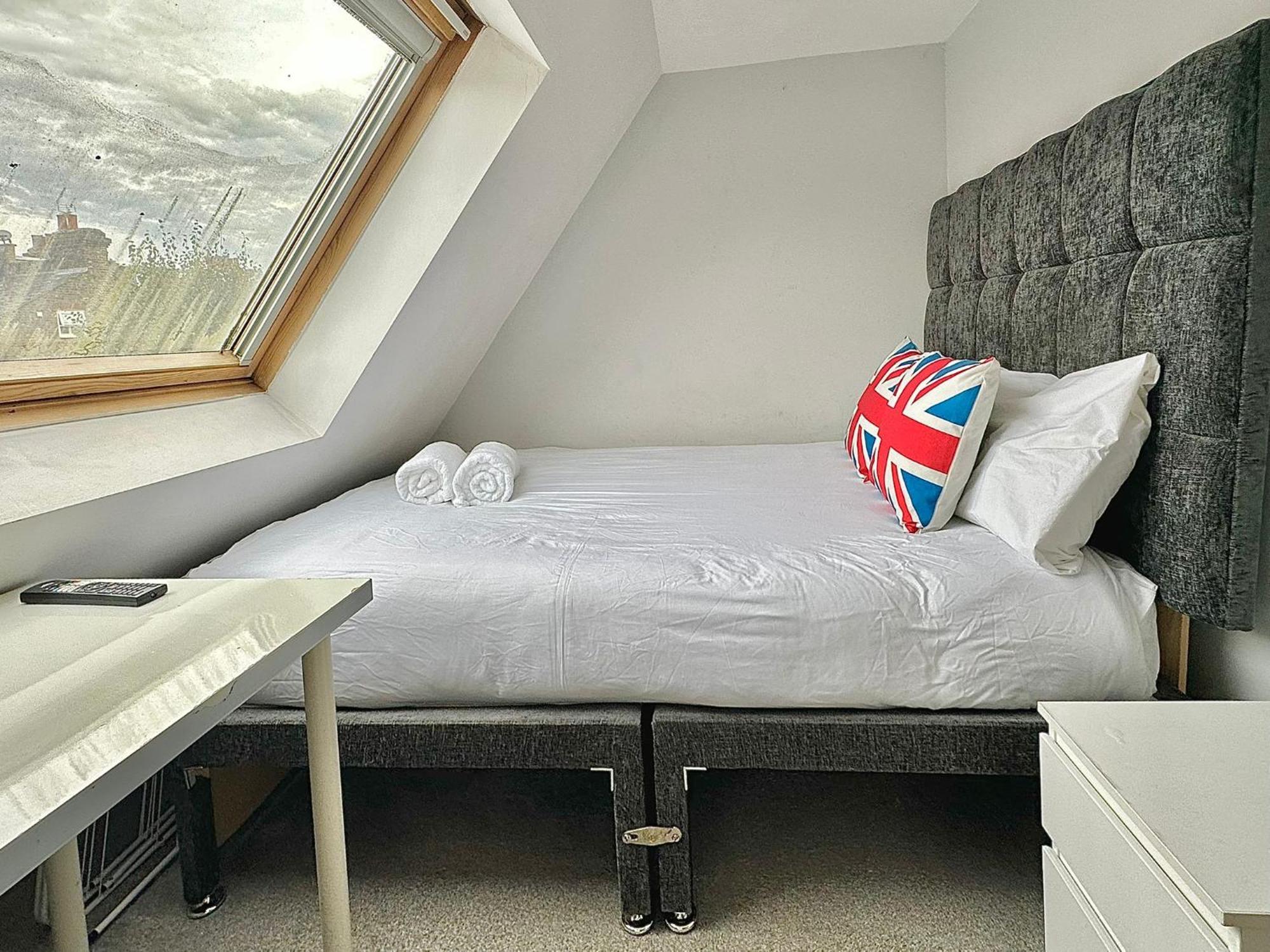Large House In Chelsea * London