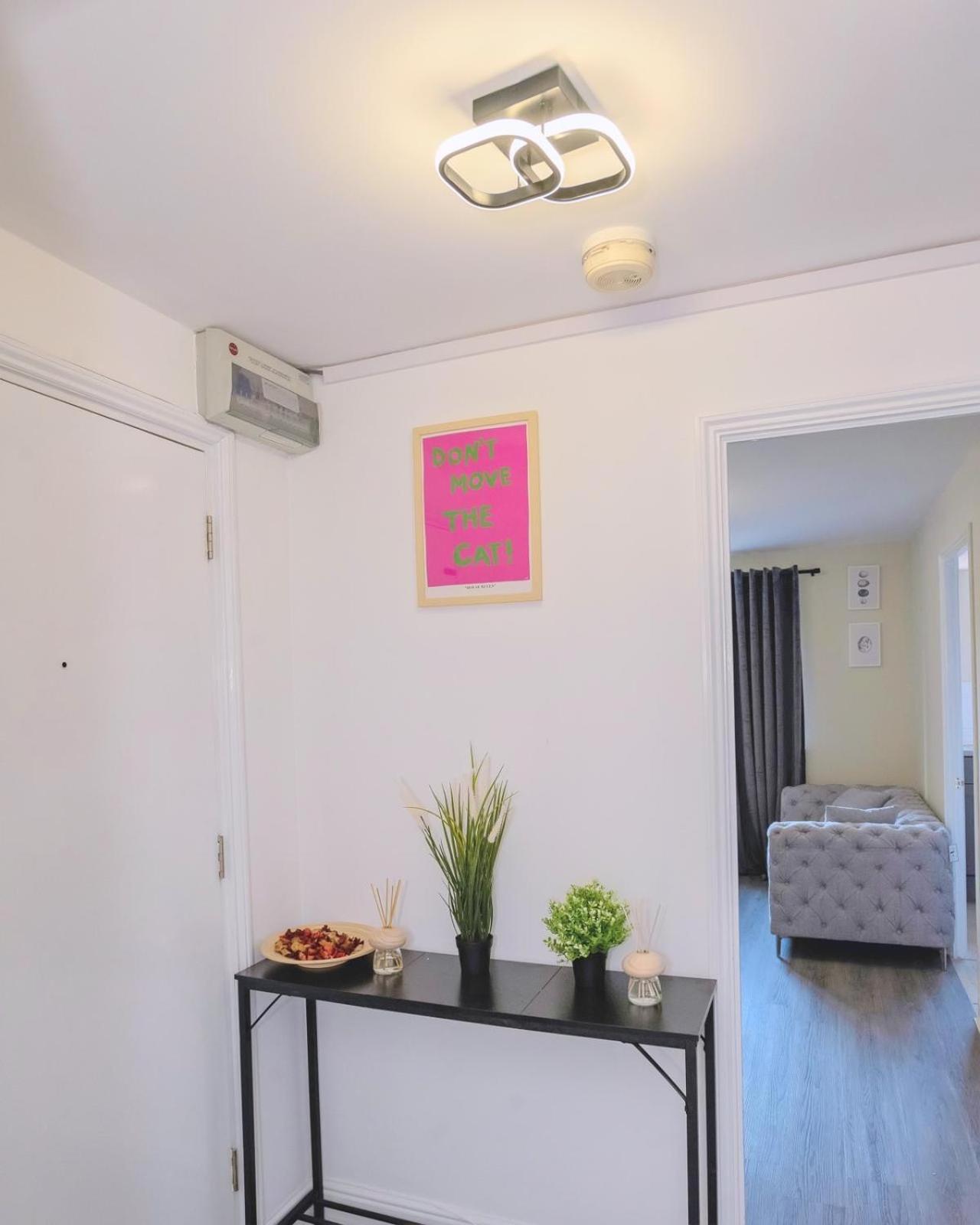 Bright Apartment London