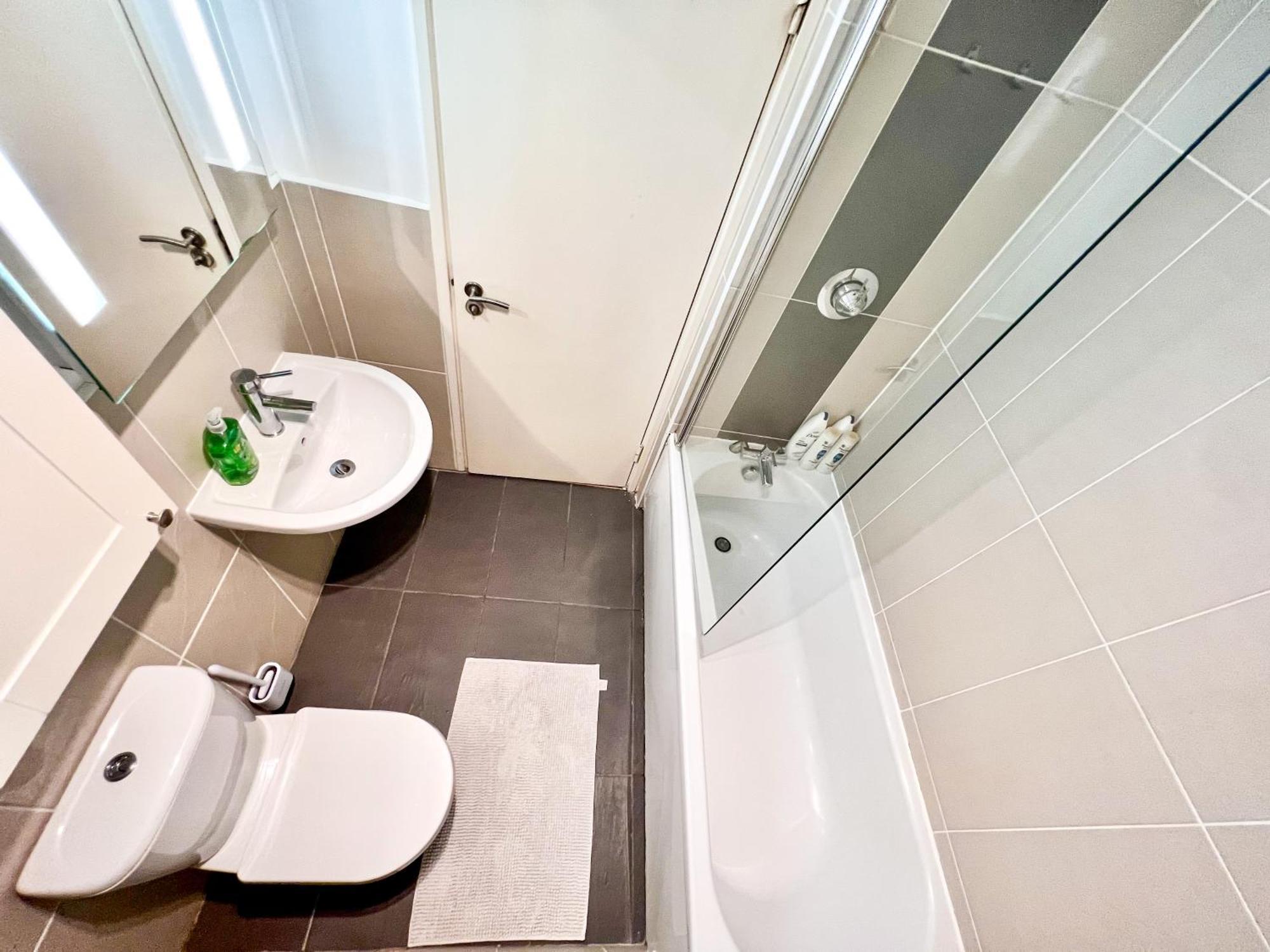 Apartahotel Great River Thames View Entire In The Most Central *