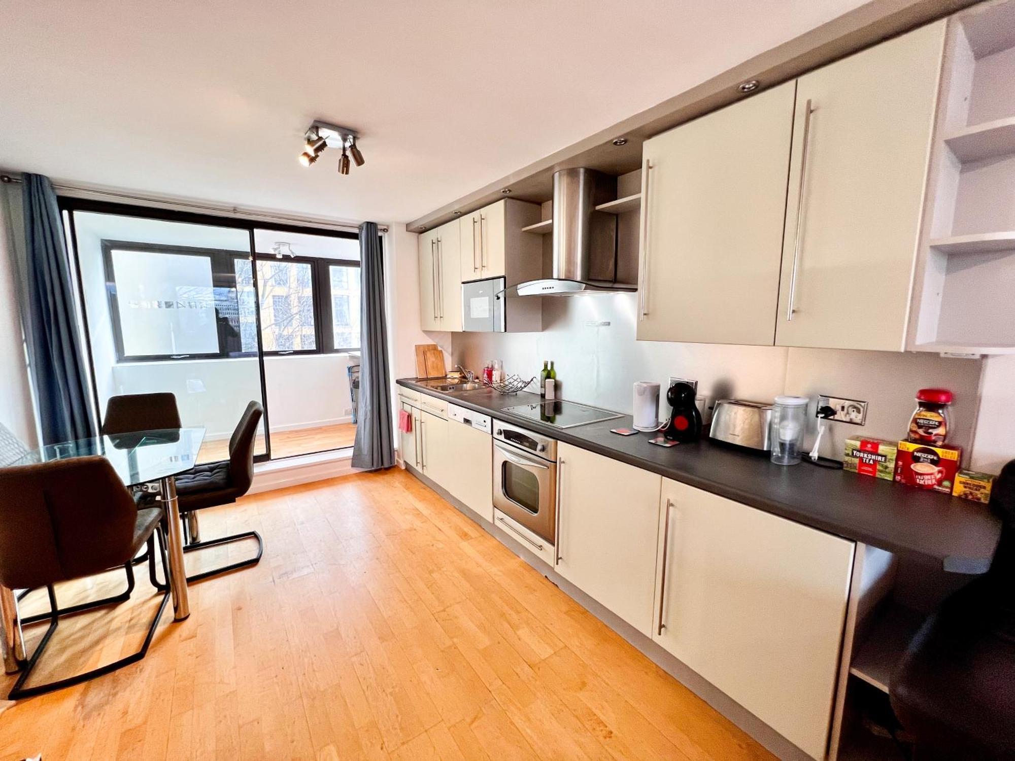 Great River Thames View Entire In The Most Central Apartahotel