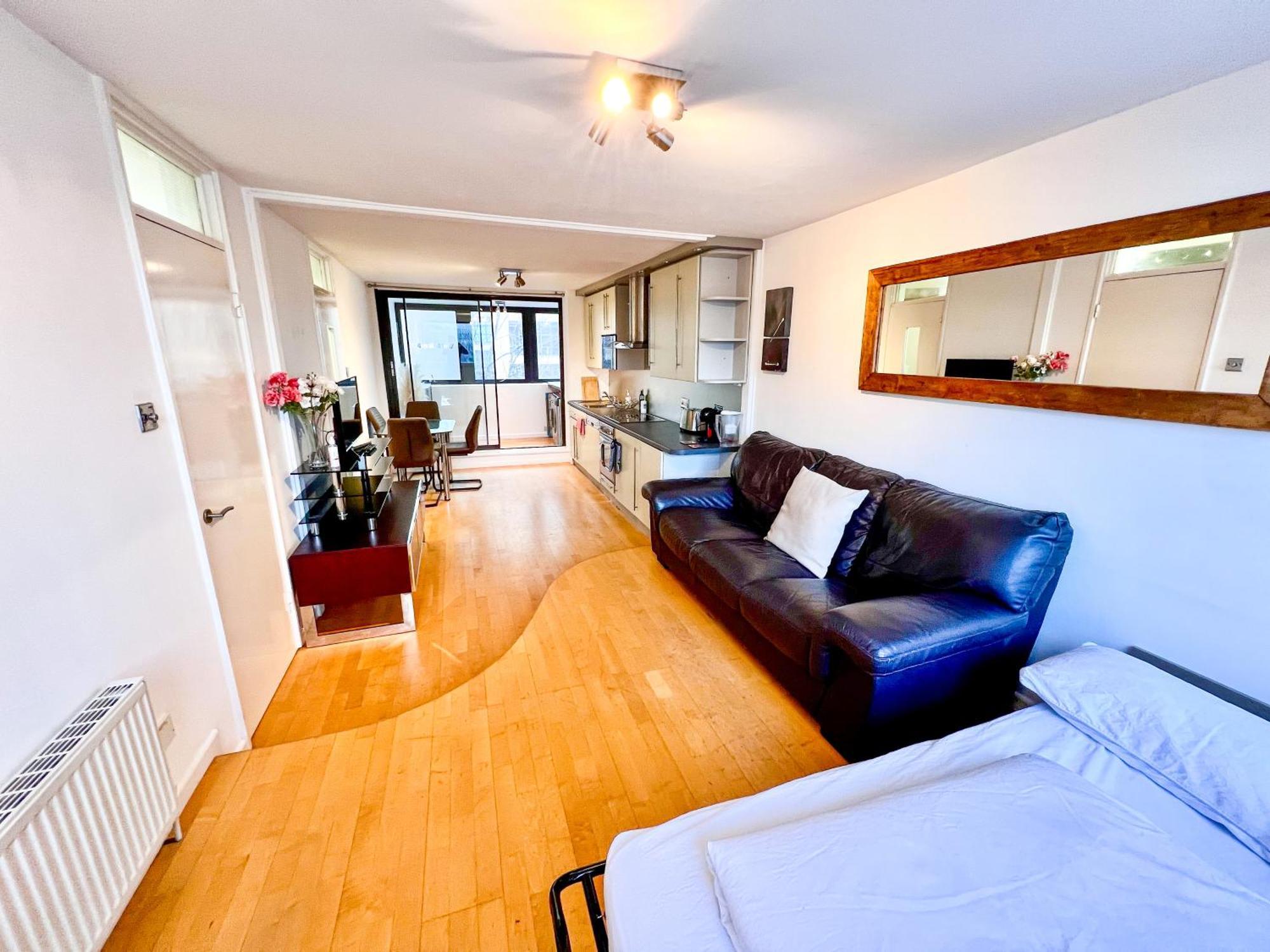 Apartahotel Great River Thames View Entire In The Most Central