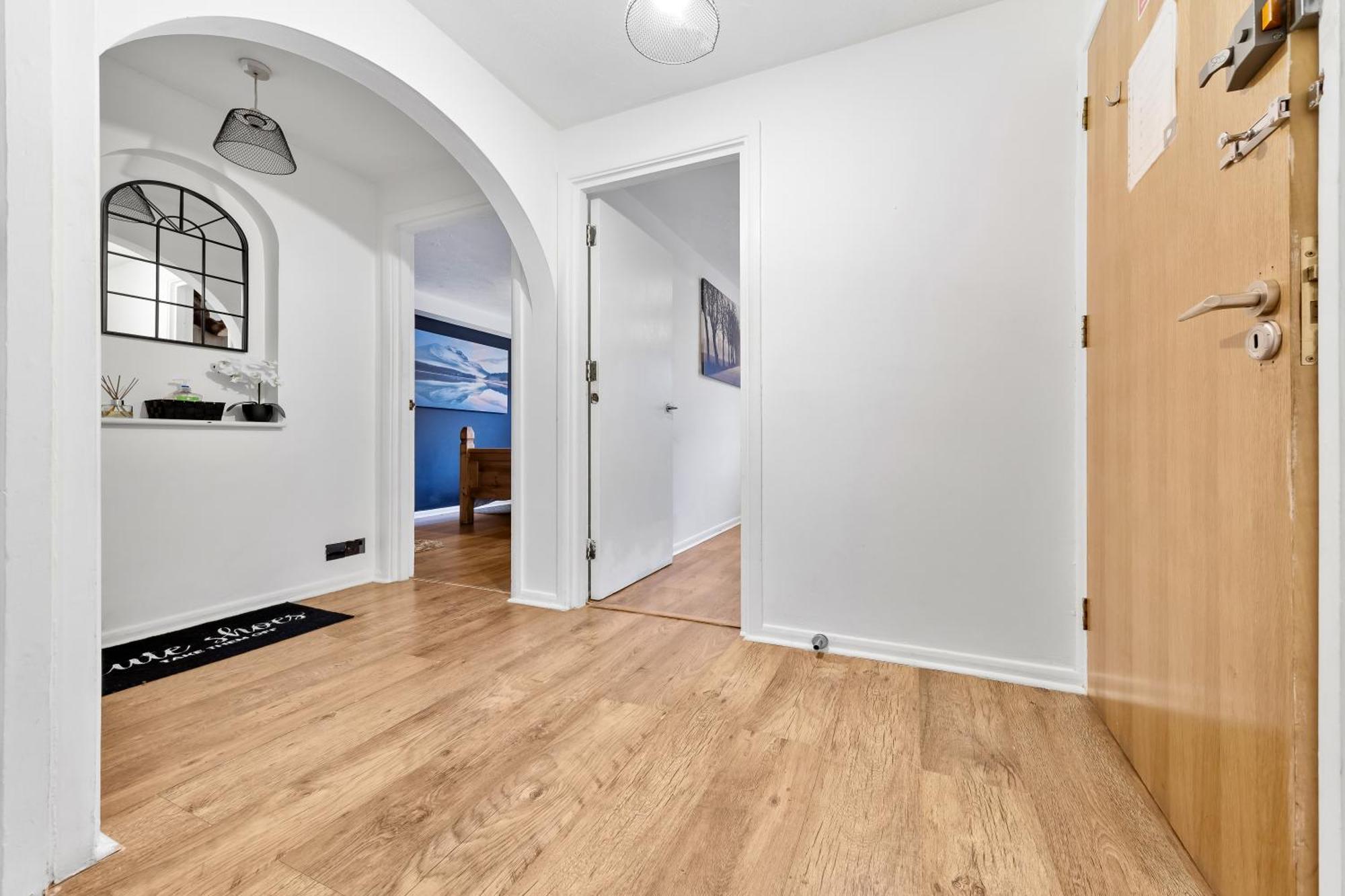 Luxe 2bed, Free Parking And Permit, Great Transport Links Apartment