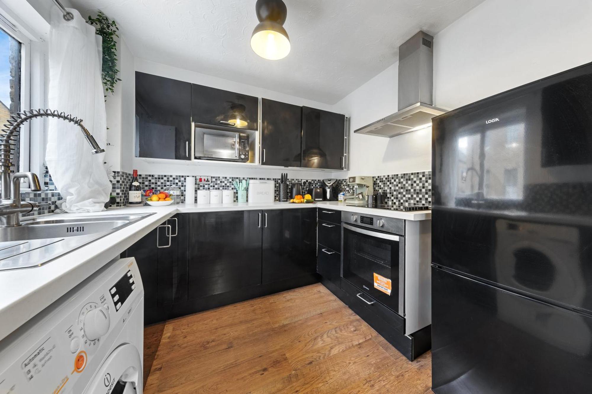 Luxe 2bed, Free Parking And Permit, Great Transport Links Apartment