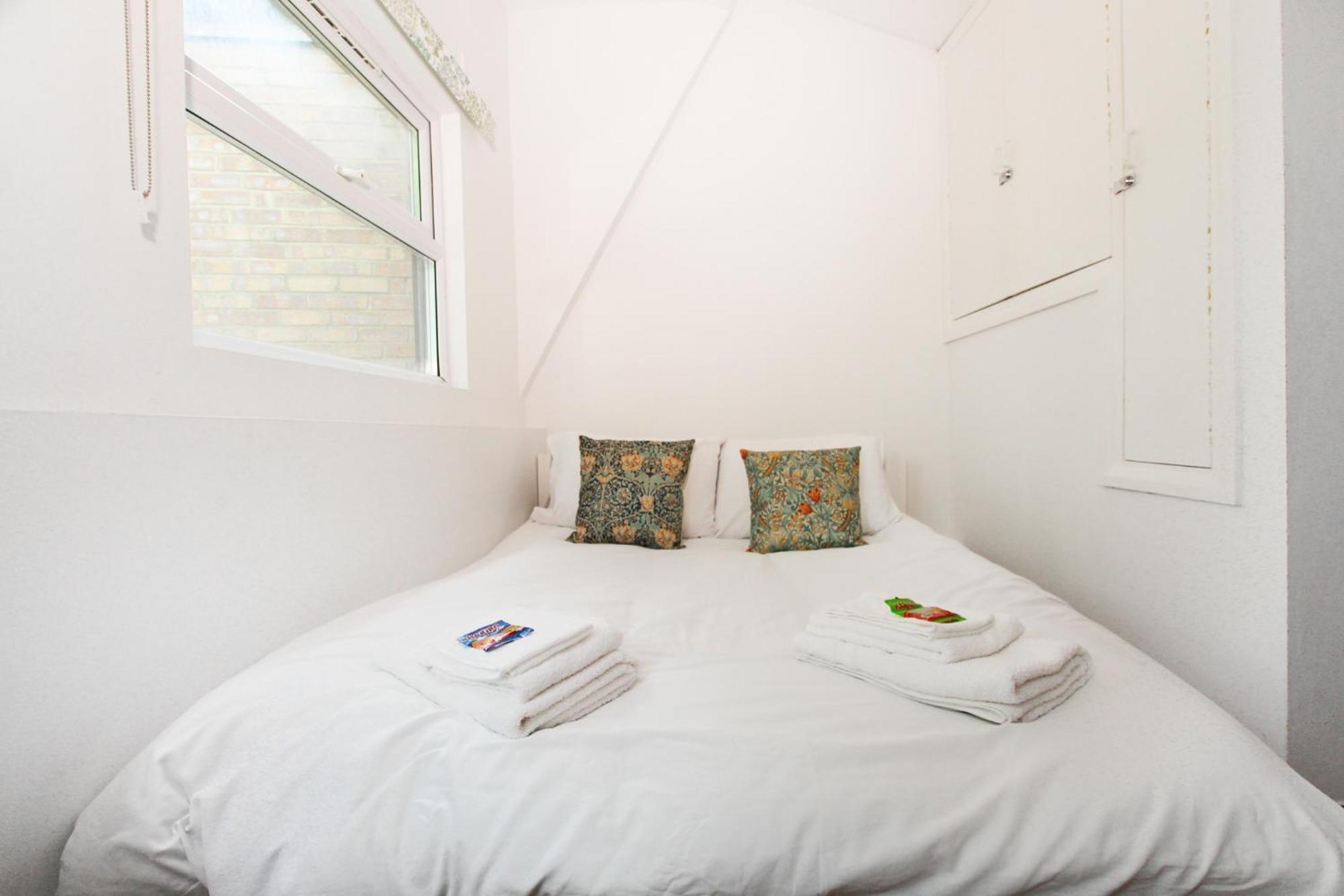 Two Bedroom In Islington * Londen