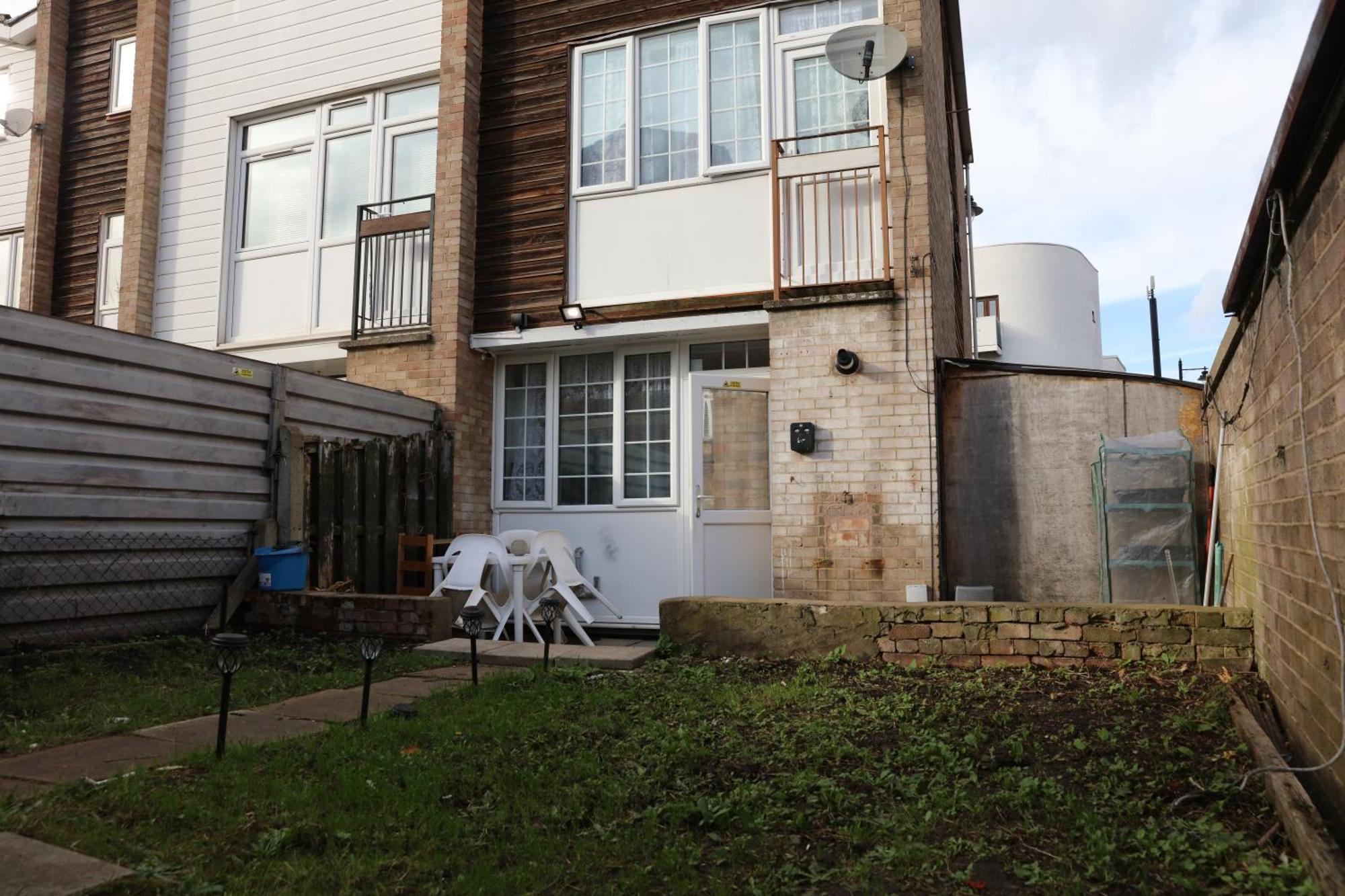 The Entire 4 Bedroom House Near Victoria Park And In Bow E3 Londres