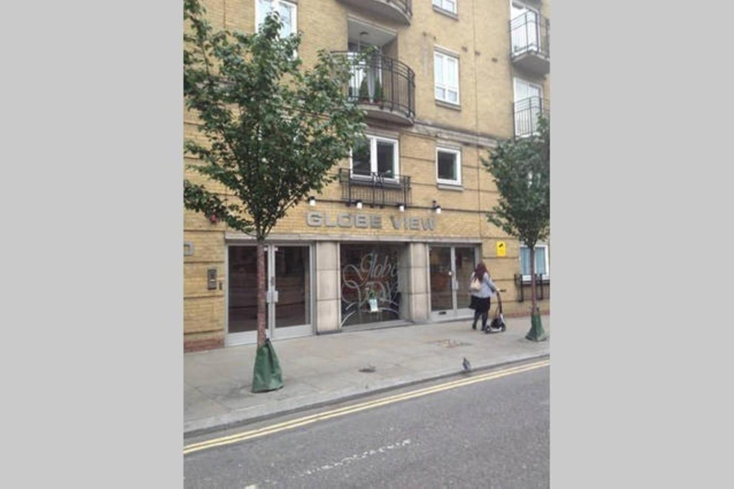 Guestready - Relaxing Ensuite With Balcony Apartment