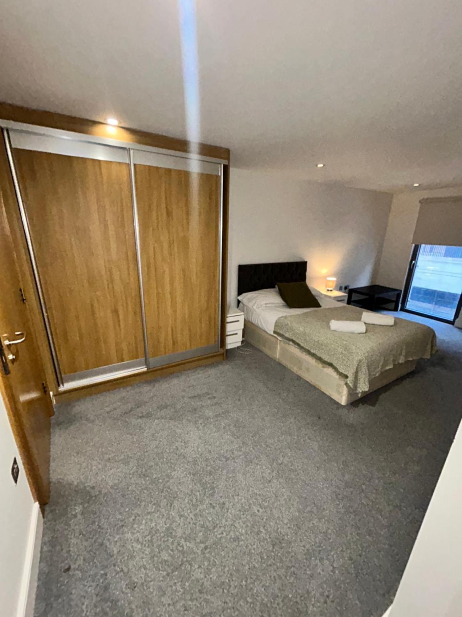 Bright And Modern 3 Bed Hyde Park Apartamento