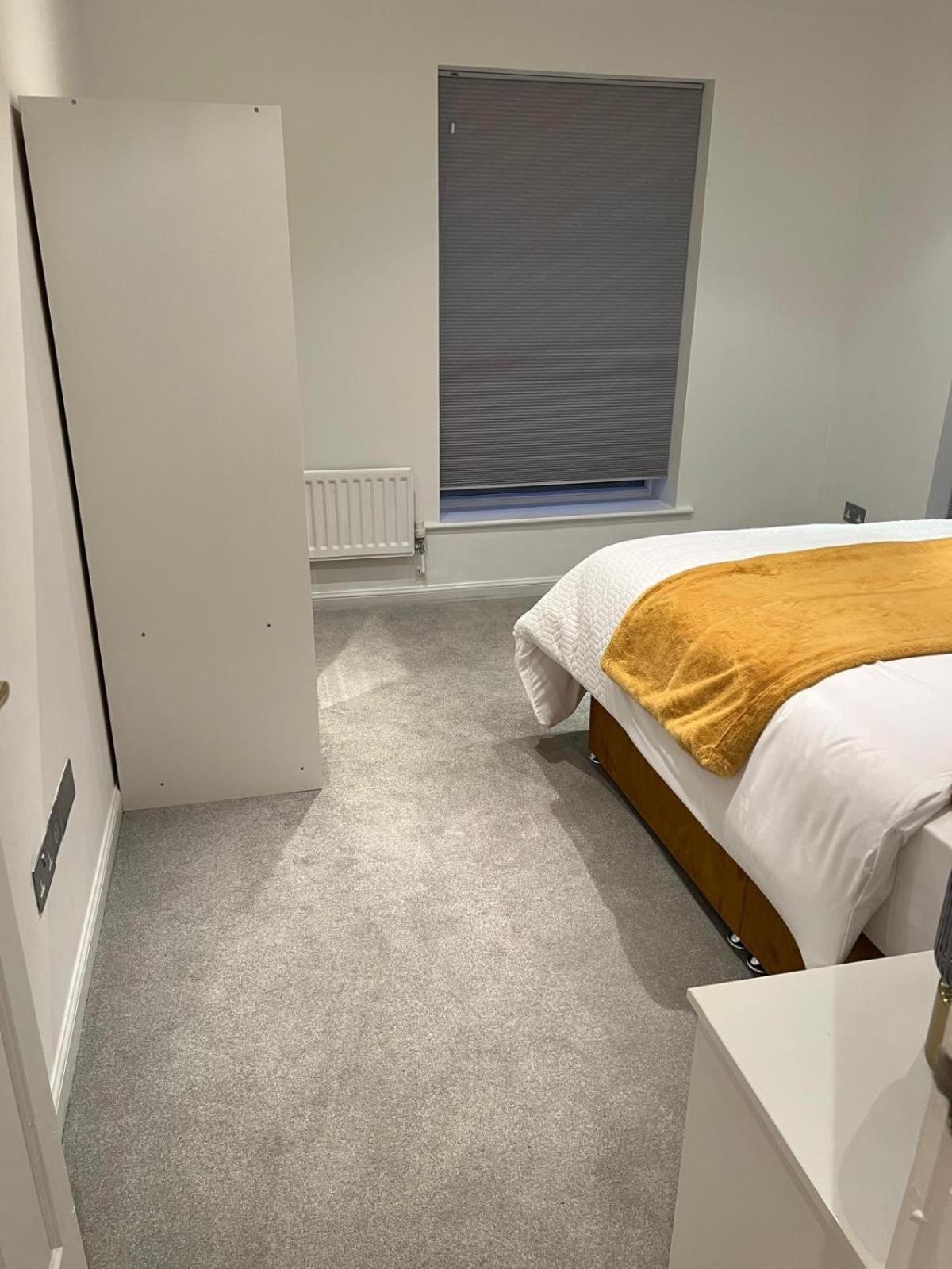 Luxurious 2 Bedroom Flat Britannia Village Apartamento Londres