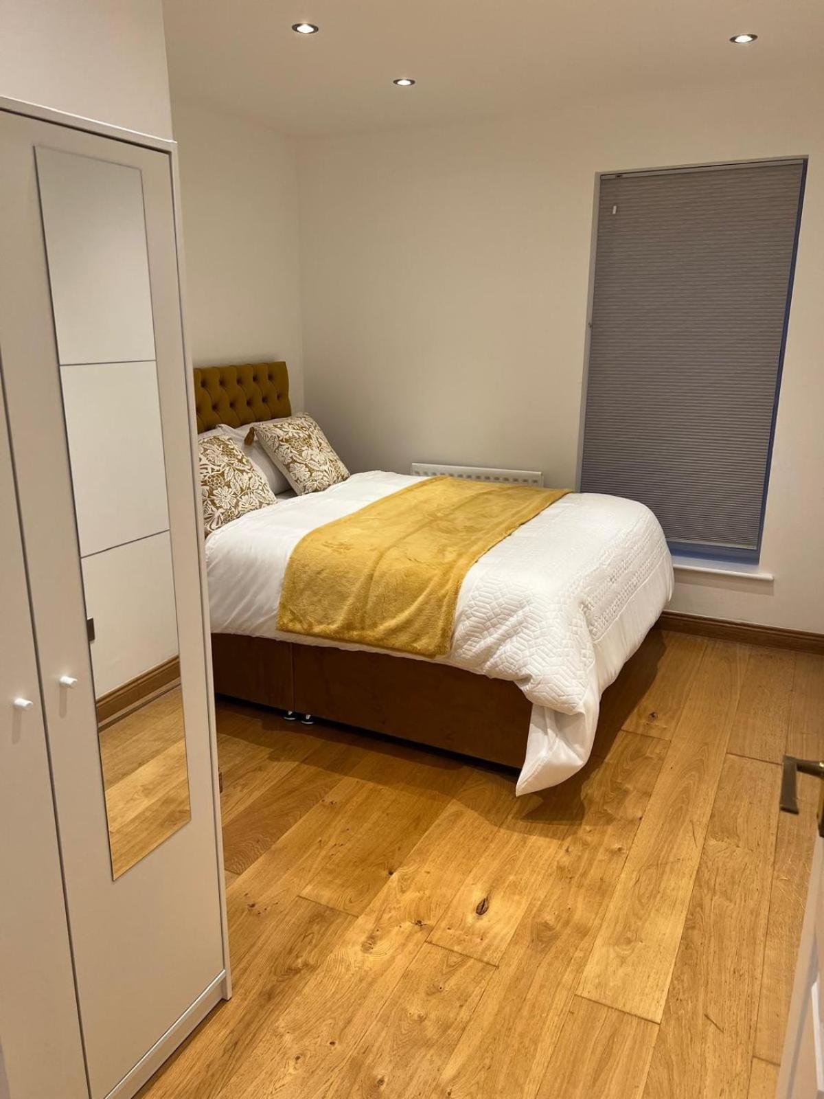 Luxurious 2 Bedroom Flat Britannia Village Apartamento