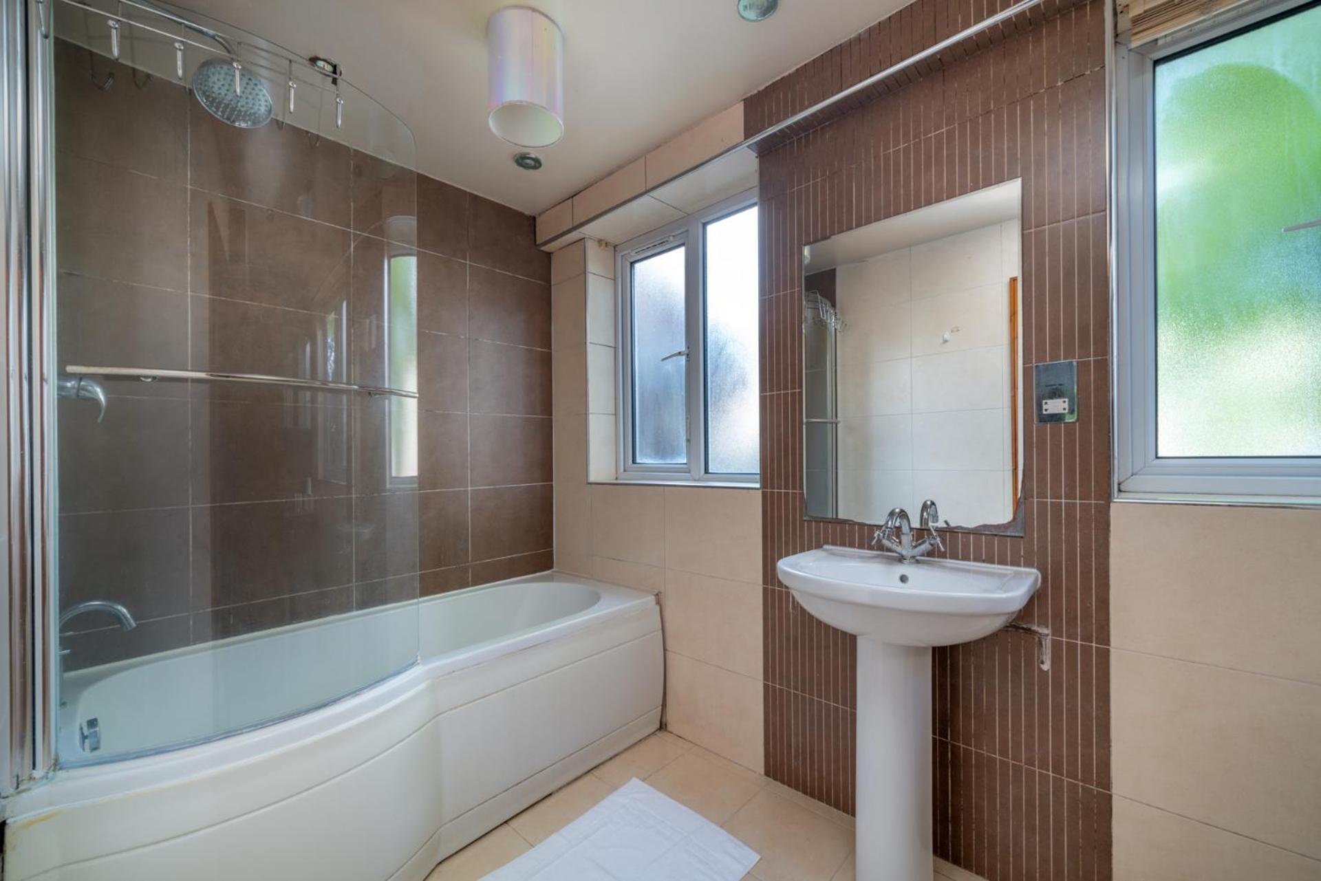 Beautiful 3 Bedroom Maisonette Apartamento Londres