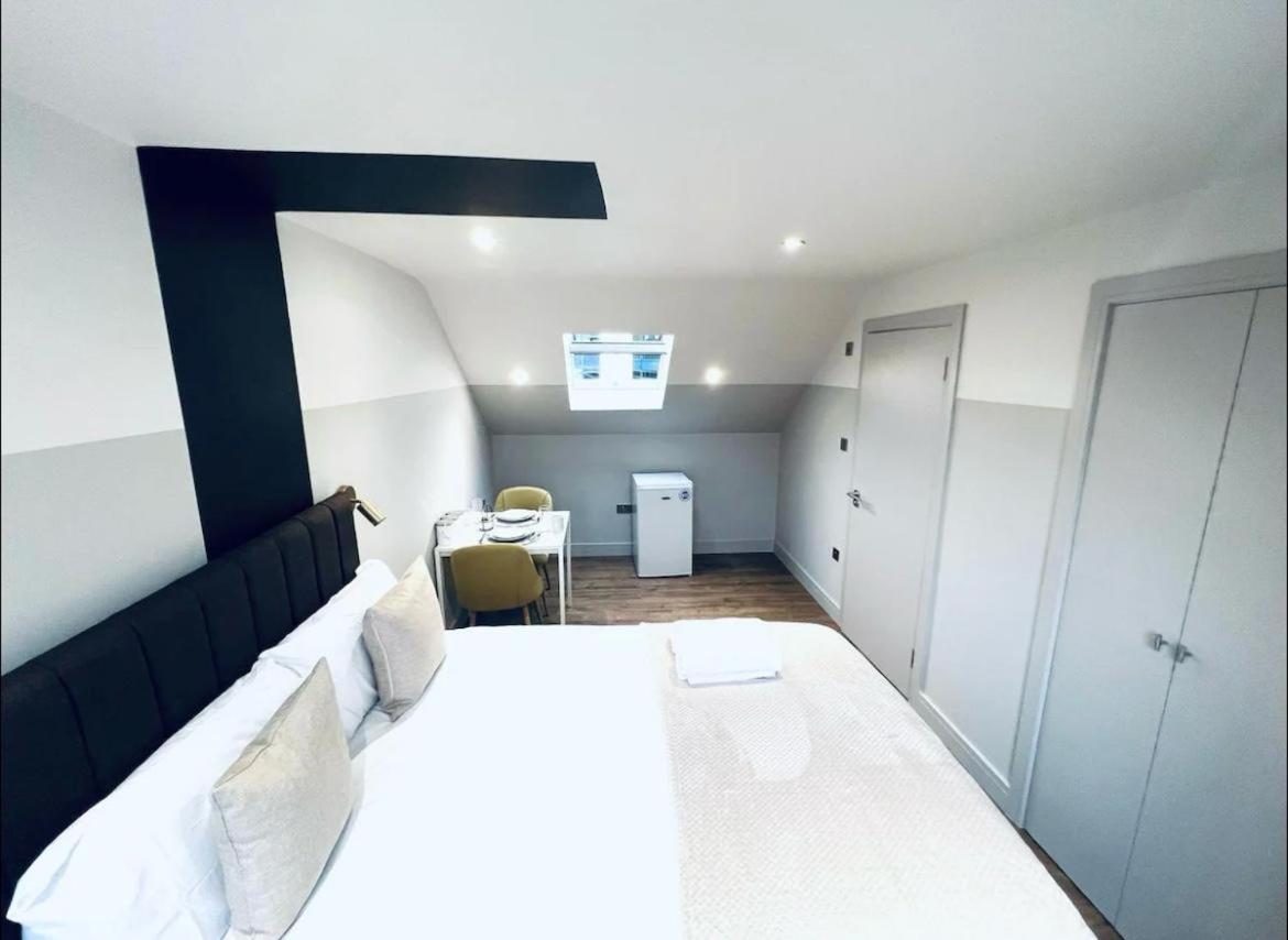South Charming Ensuite Look Like Designer Aparthotel London