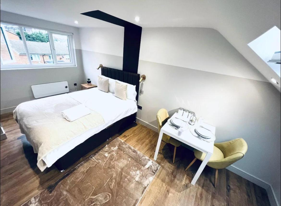 South Charming Ensuite Look Like Designer Aparthotel