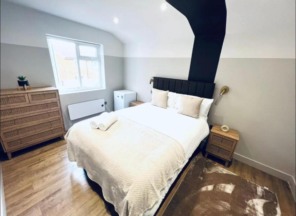 South Charming Ensuite Look Like Designer Aparthotel London