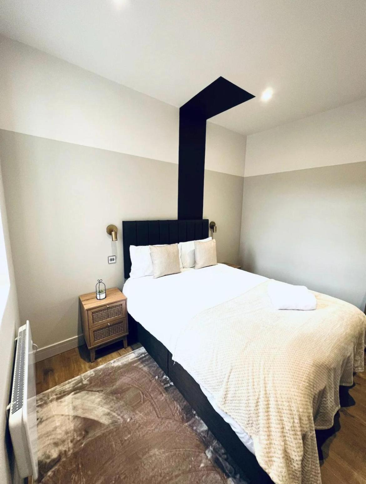 South Charming Ensuite Look Like Designer London