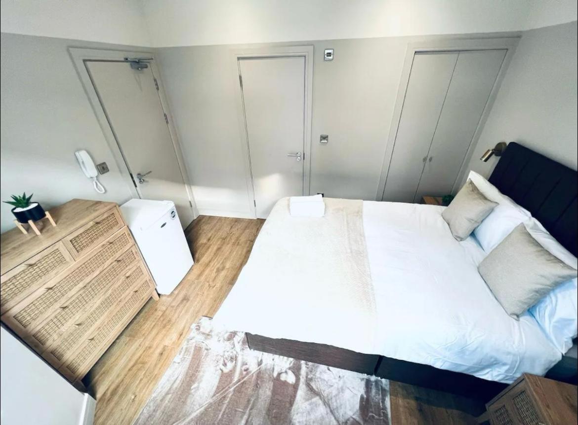 South Charming Ensuite Look Like Designer Aparthotel *