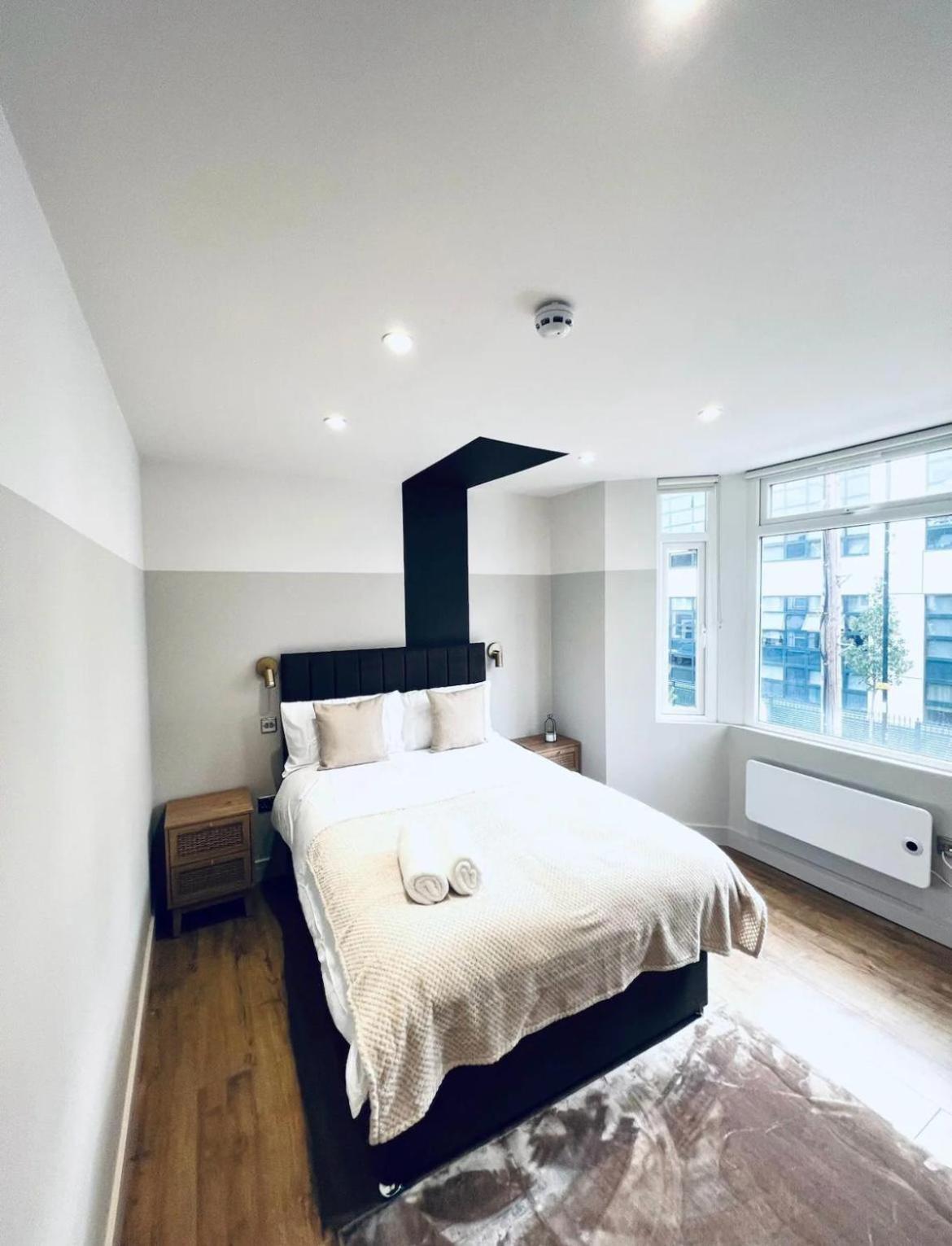 South Charming Ensuite Look Like Designer