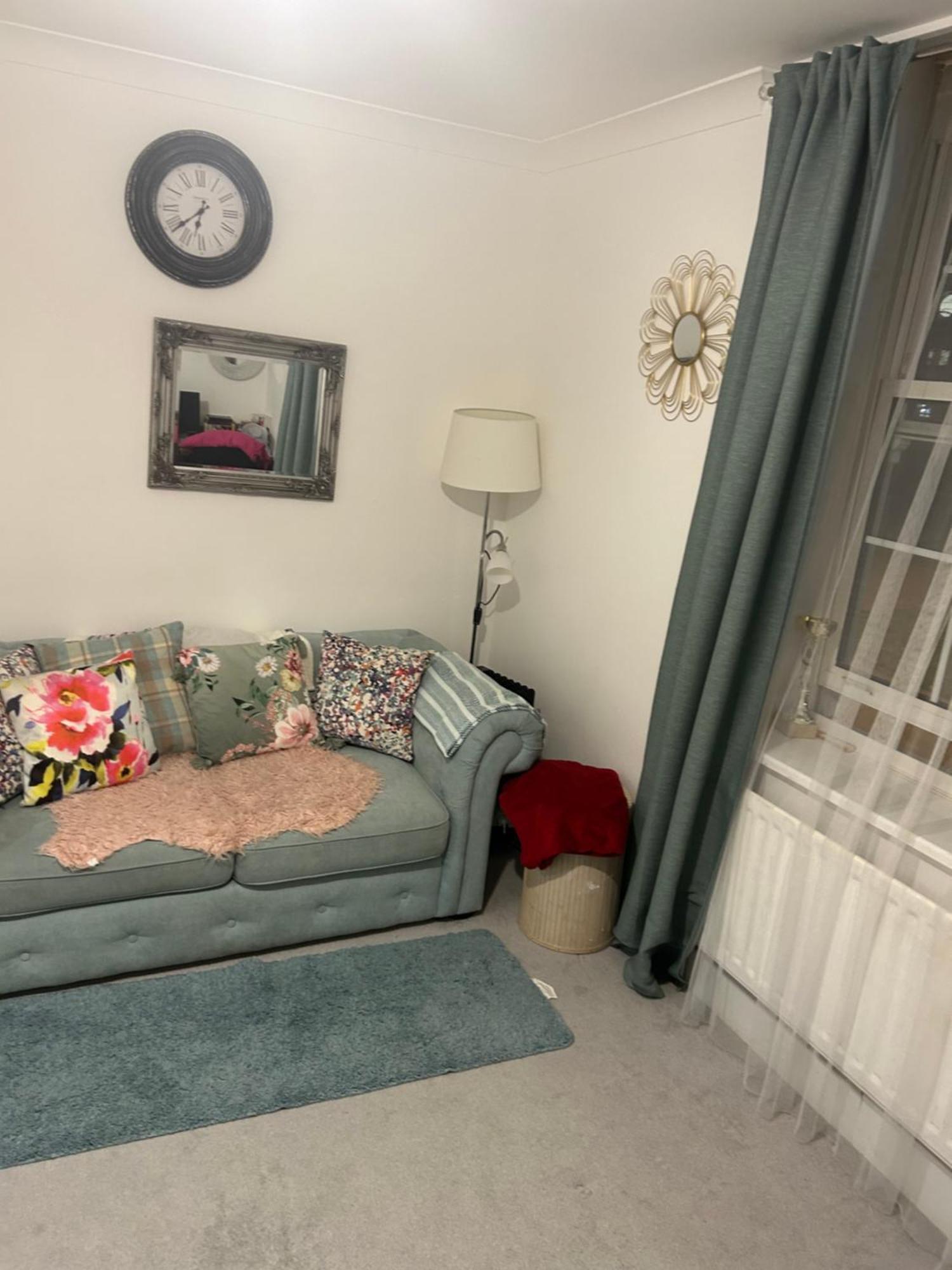 Private In Shepherds Bush *