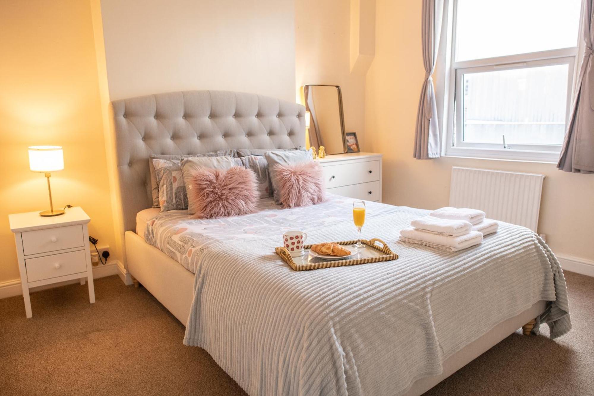 Leilighet Ample Acton 4-bedroom Flat,ealing, West London