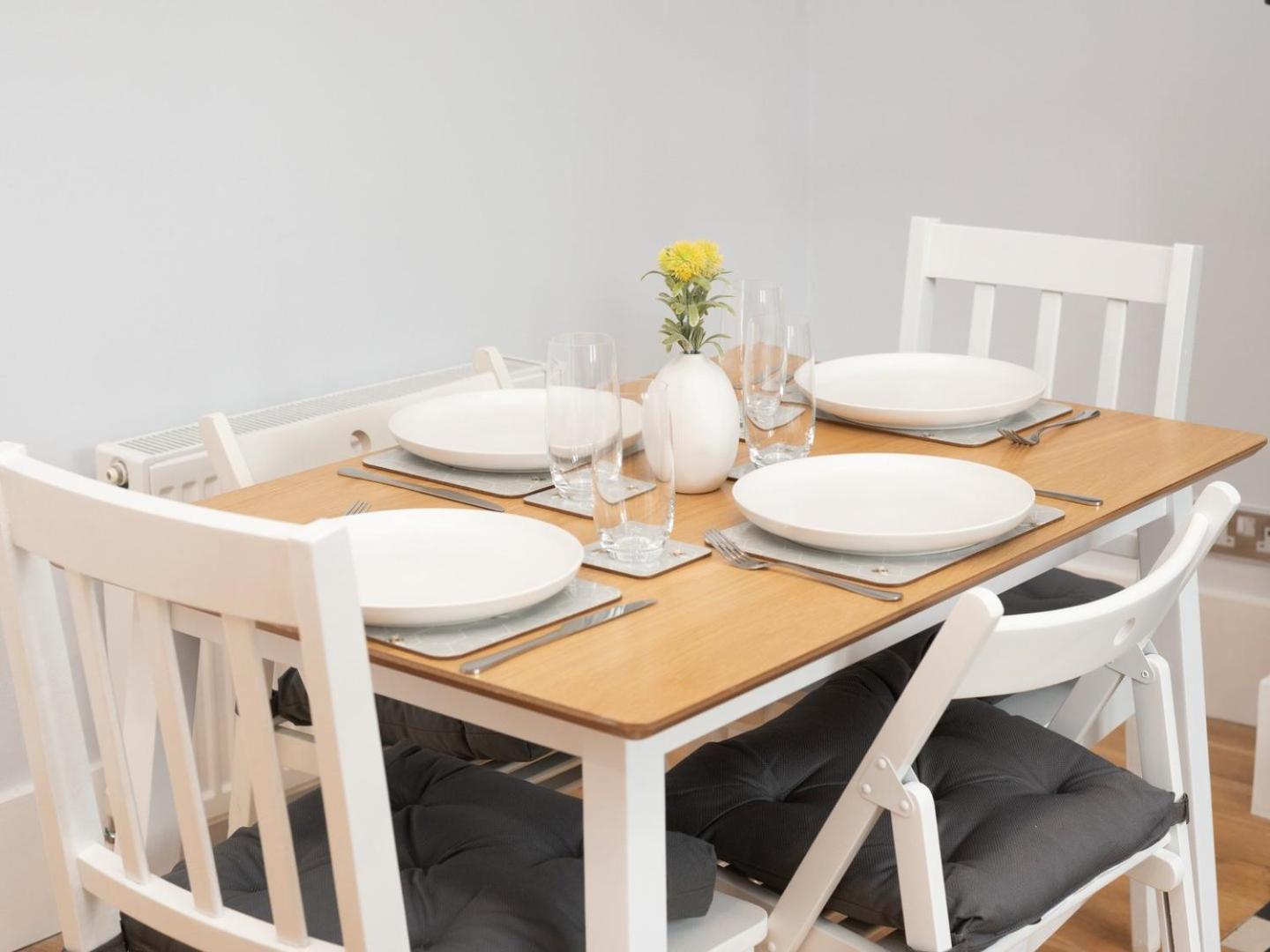 Clapham Art Apartment London