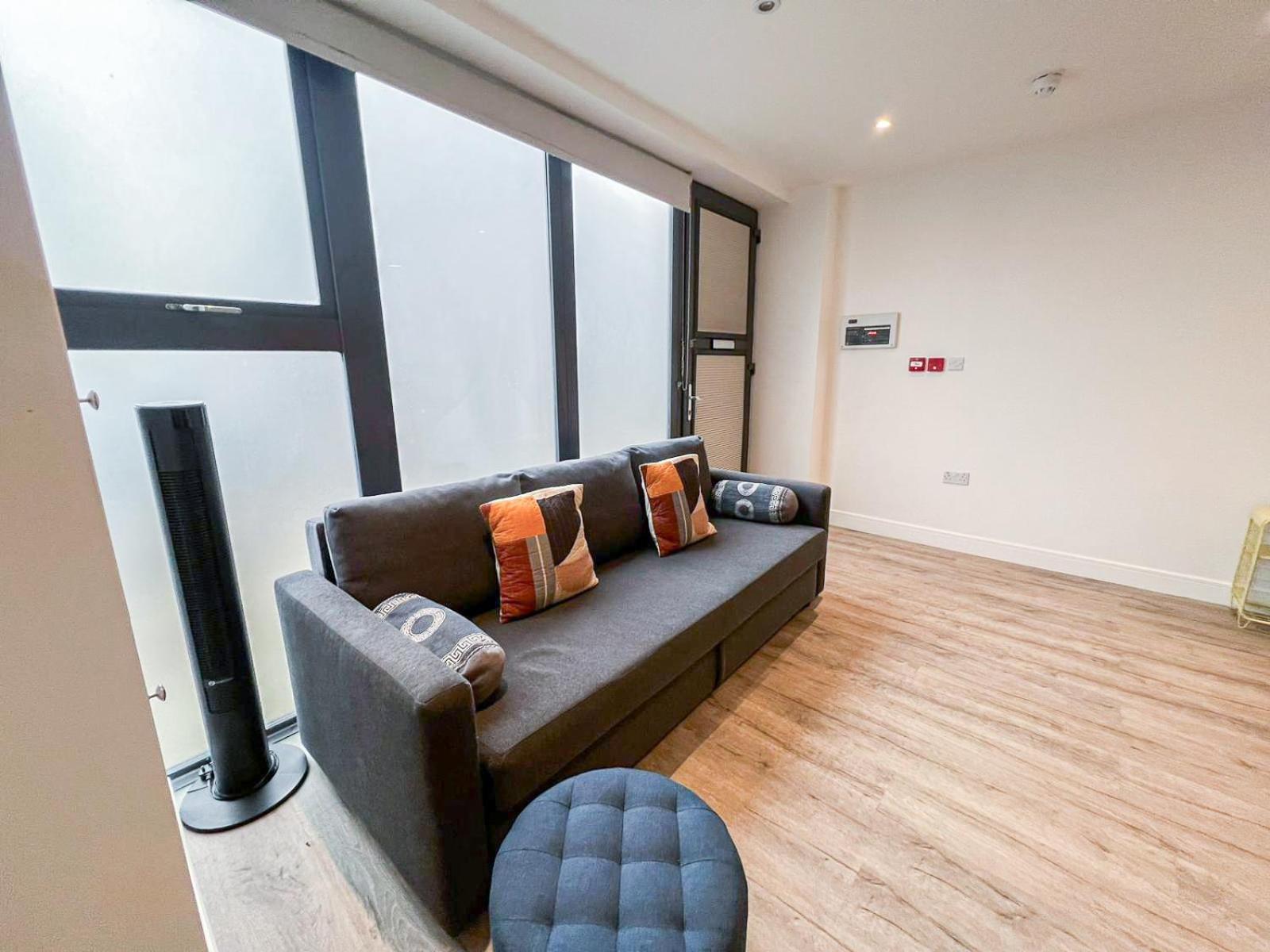 Sleek Flat Near Highbury & Islington Station Apartment *