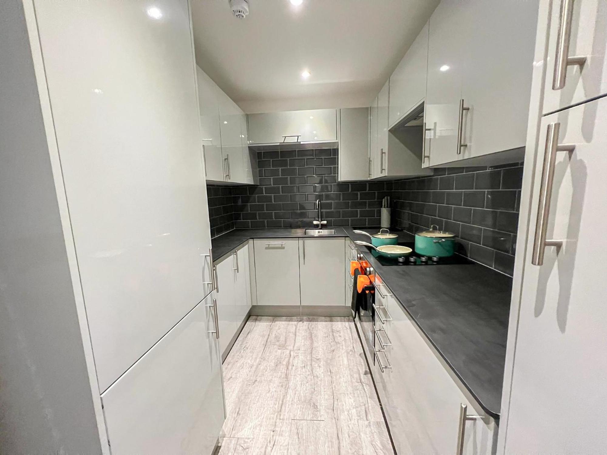 Apartment Sleek Flat Near Highbury & Islington Station London