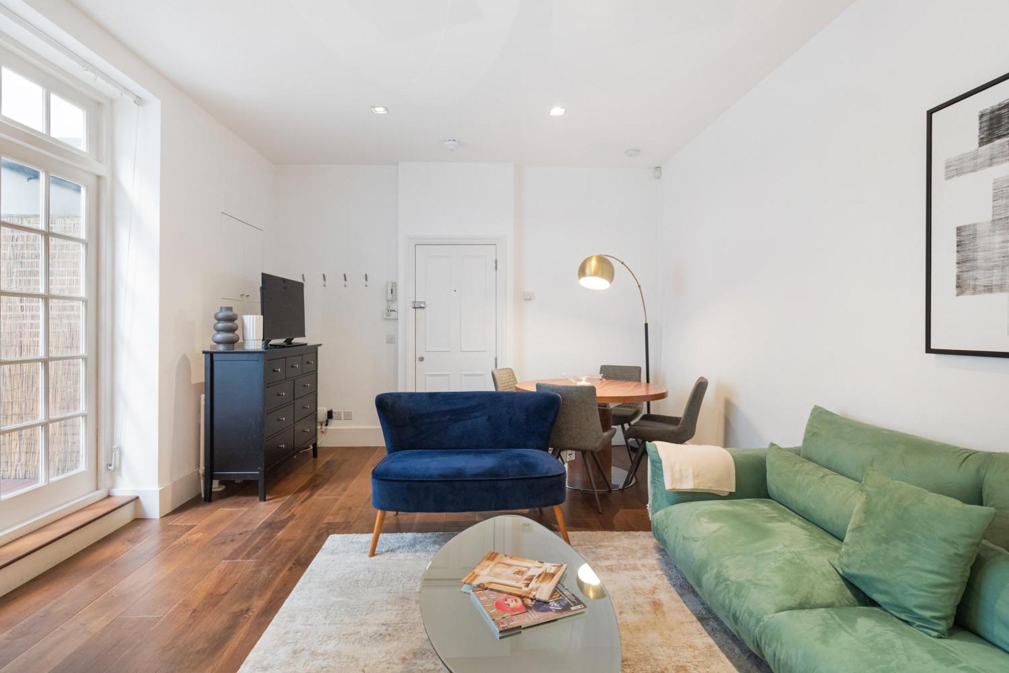 Modern Two Bed Two Bath Flat In Kensington - Knightsbridge London