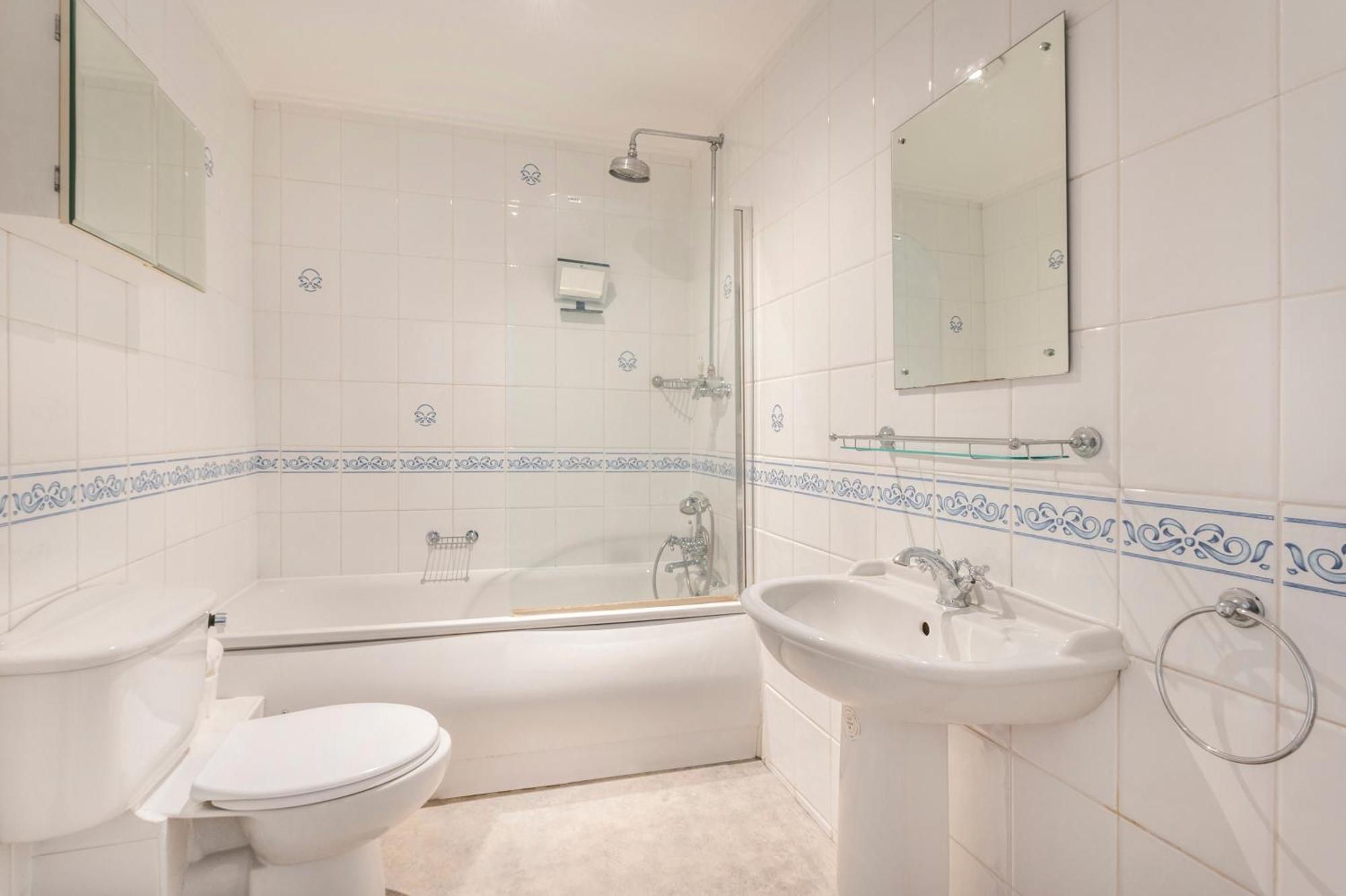 Apartment Luxury 2 Bedroom Walk To Earls Court In 2 Minutes London