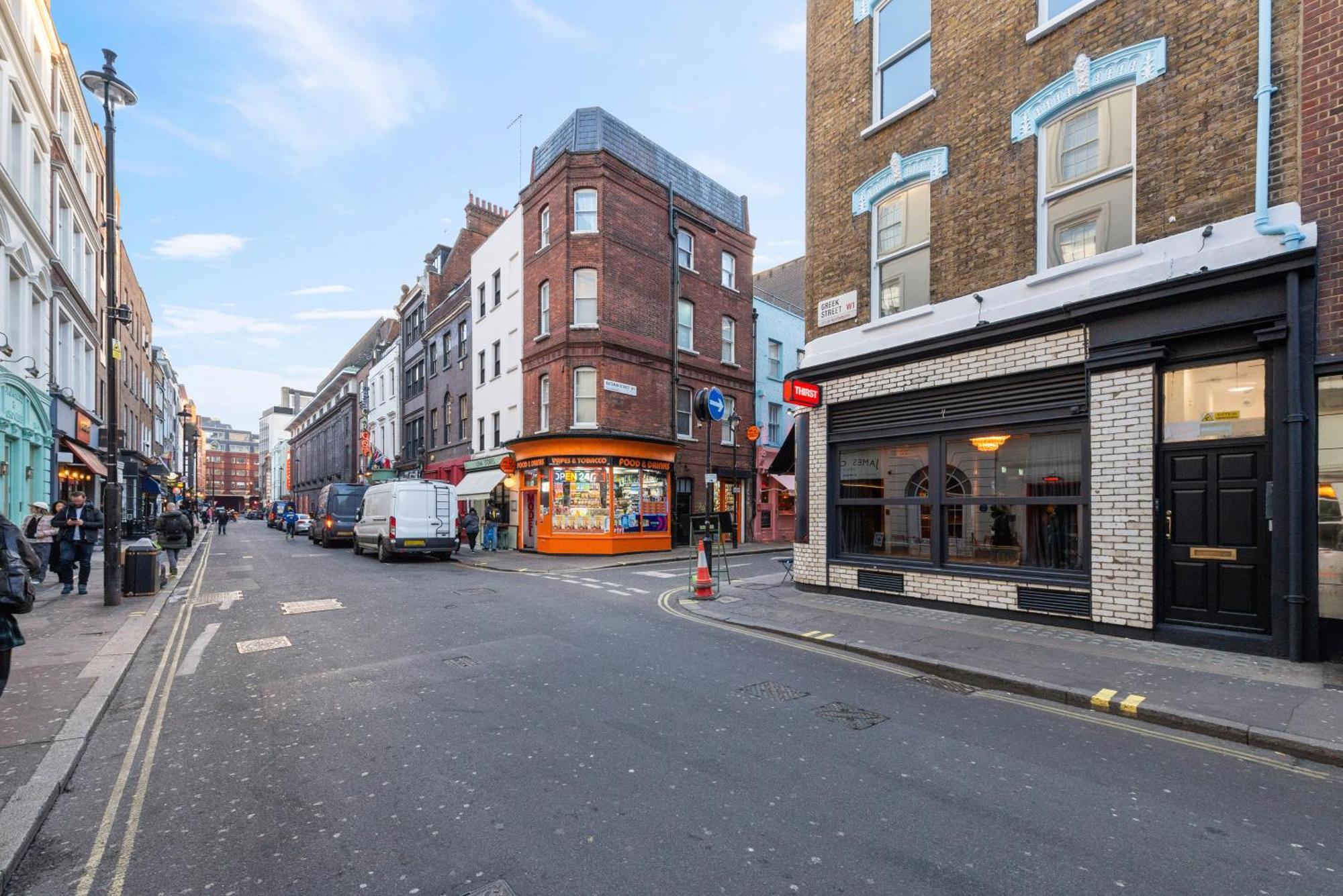 Stylish 2 Bedroom In The Heart Of Soho Gs5