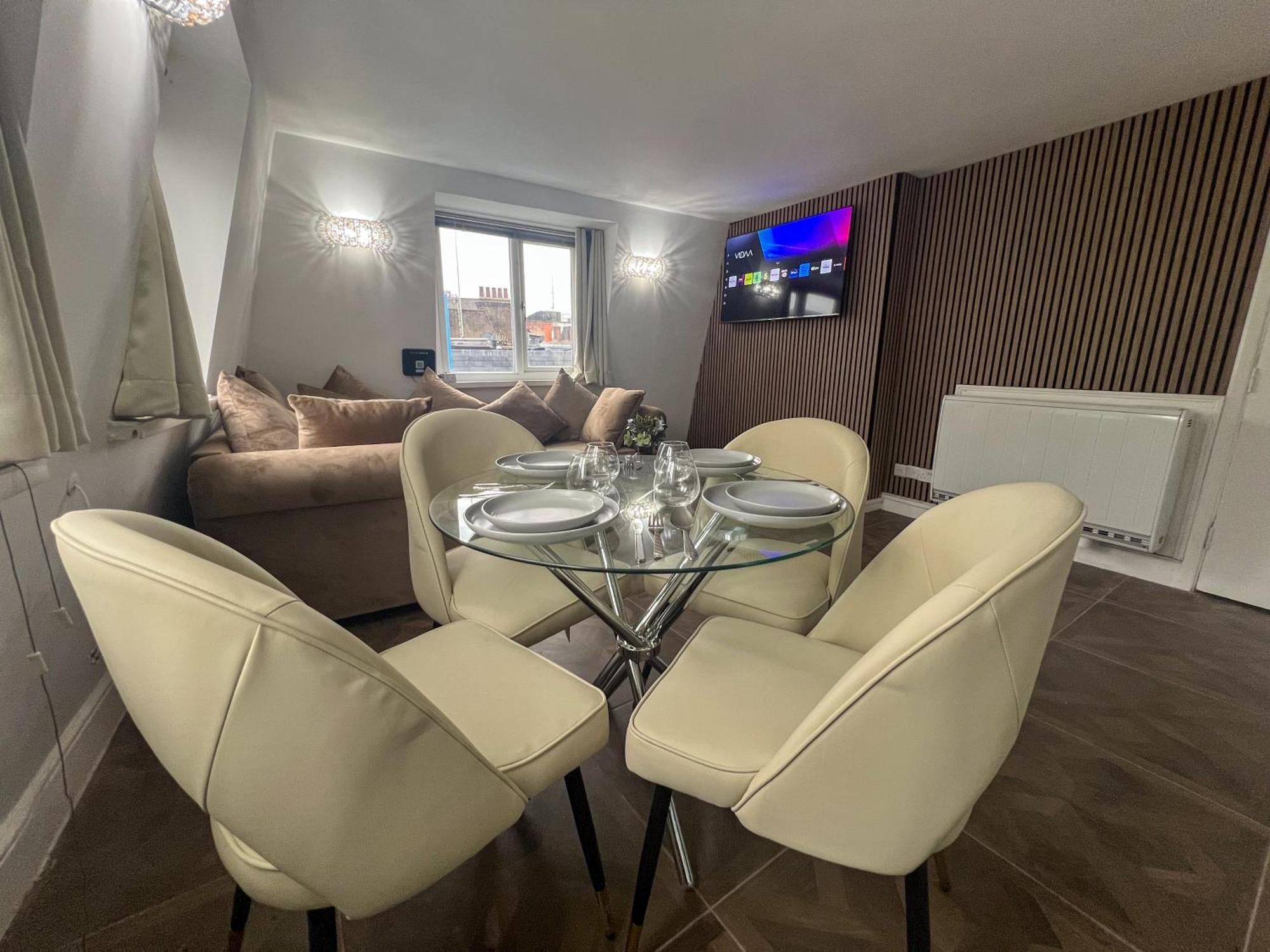 Stylish 2 Bedroom In The Heart Of Soho Gs5 Apartment