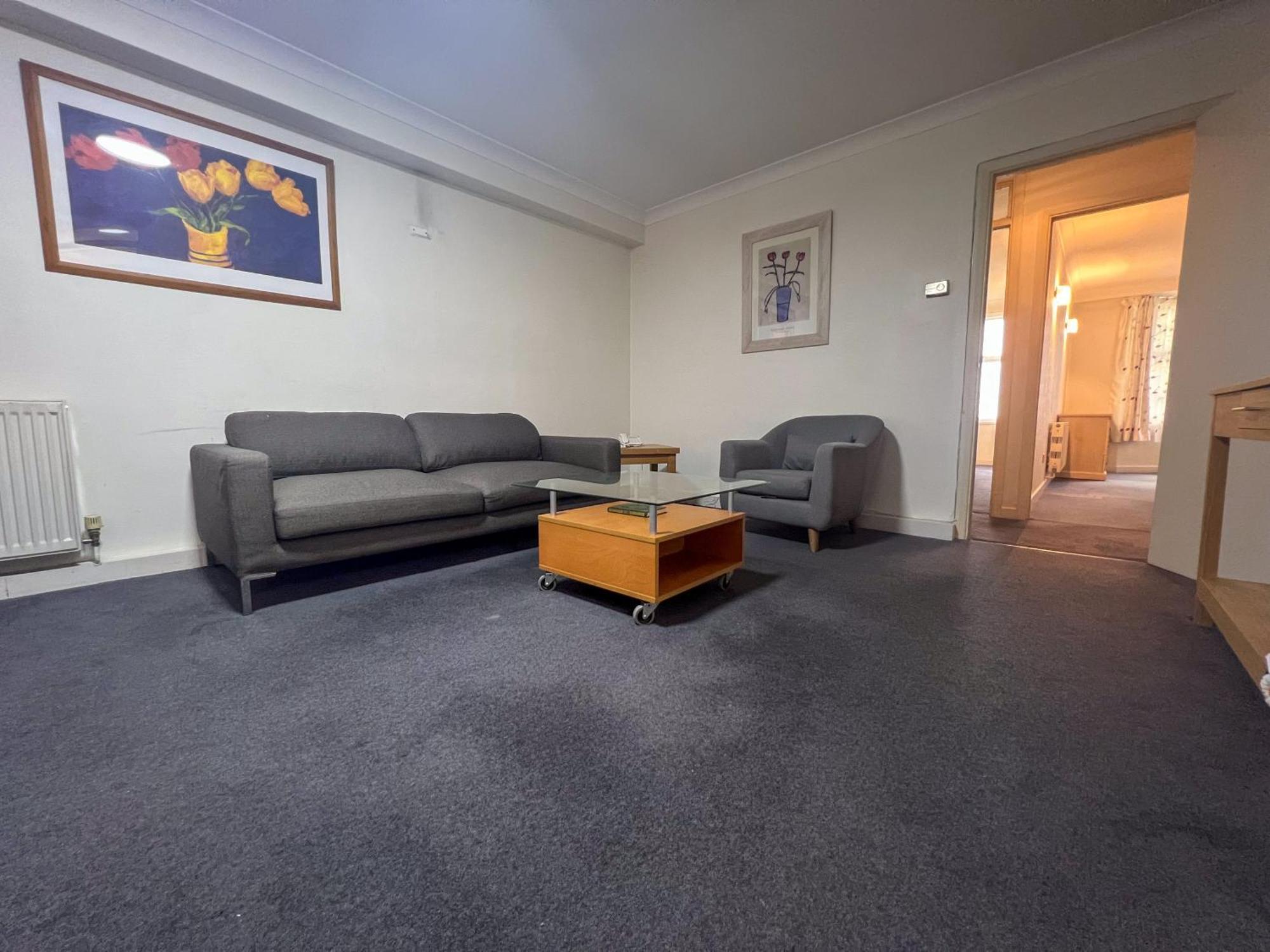 Exquisite 2-bedroom Luxury In Prestigious Mayfair H3 London