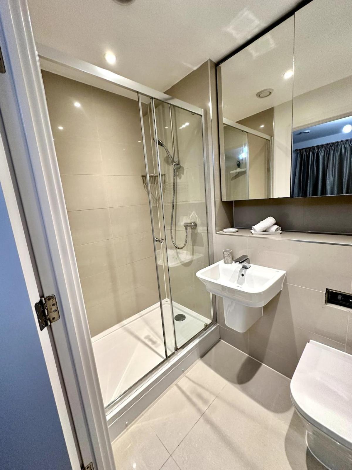 Royal City Of Park Royal Apartment
