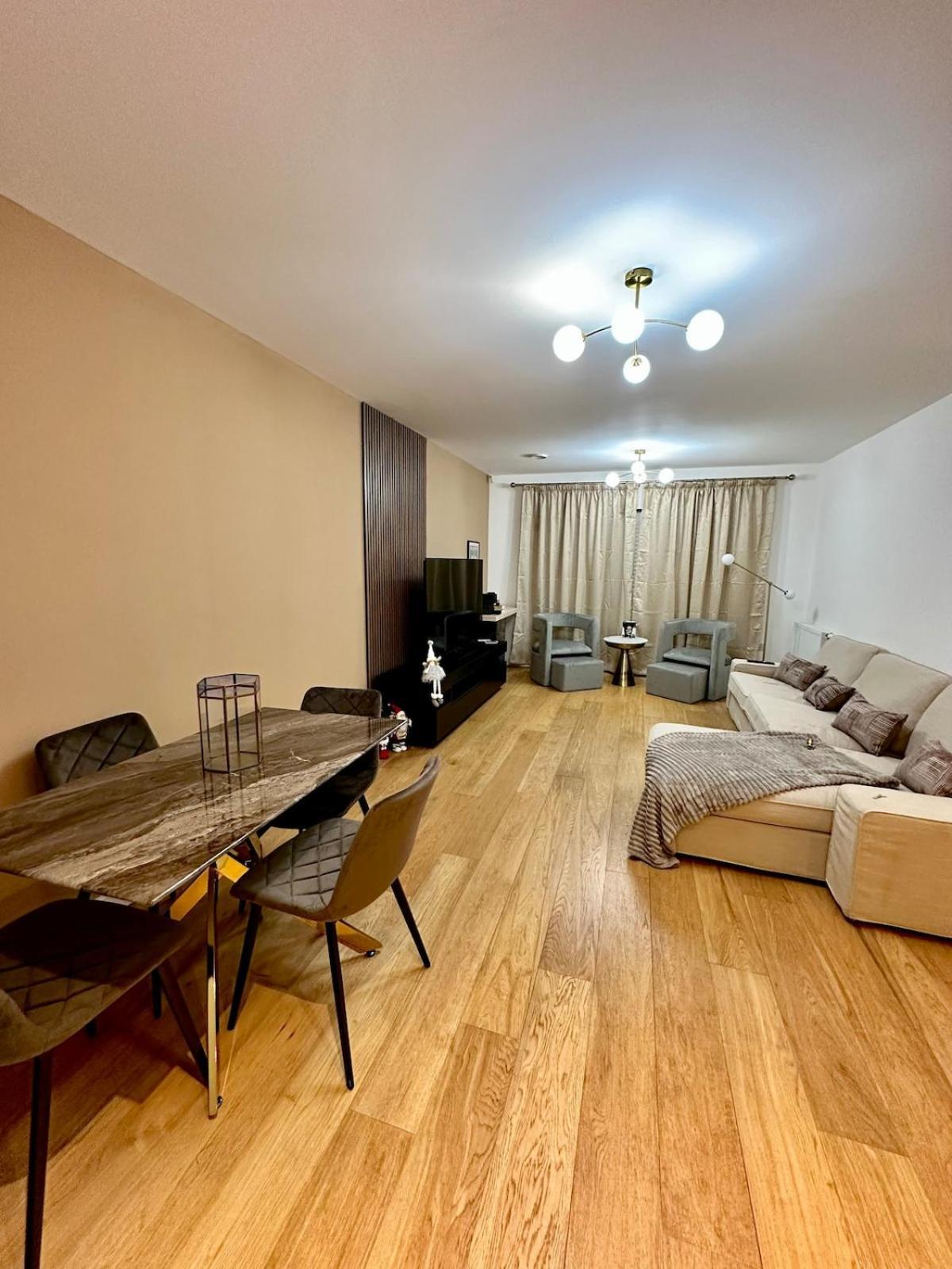 Royal City Of Park Royal Apartment *