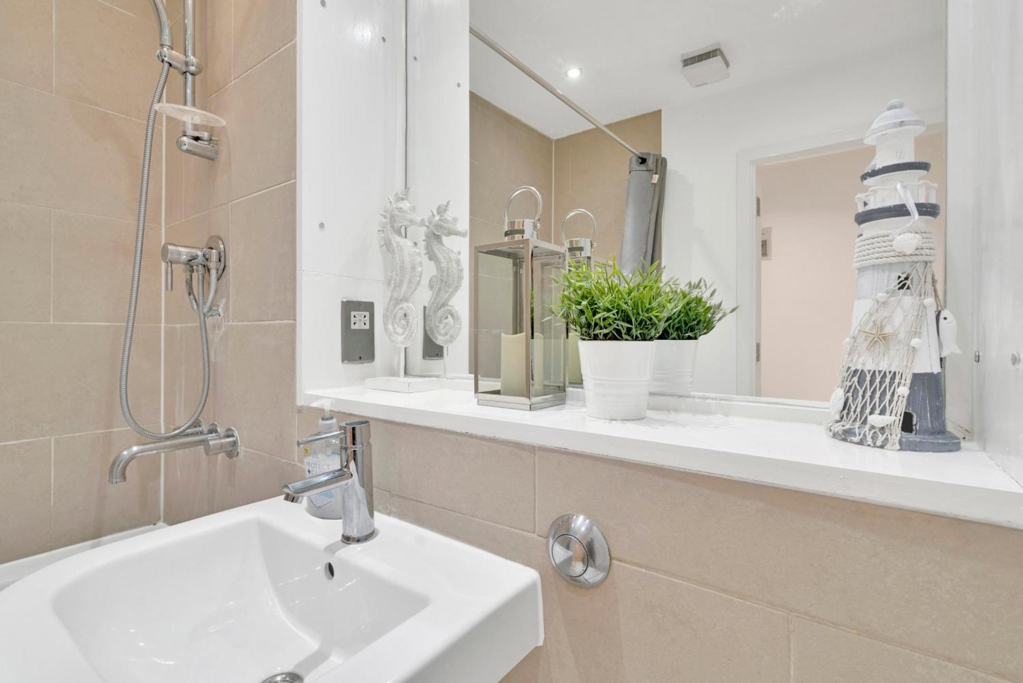 Cosy 1 Bedroom Camberwell Denmark With Great Transport Links Apartamento