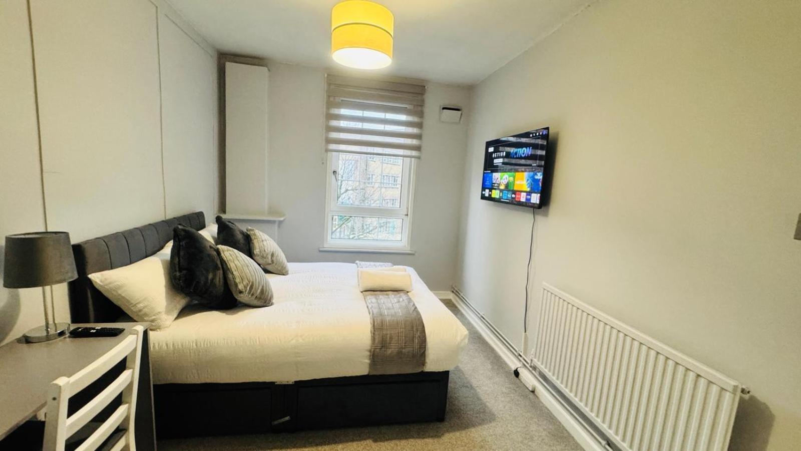 Privatunterkunft Gorgeous Near Canary Wharf London